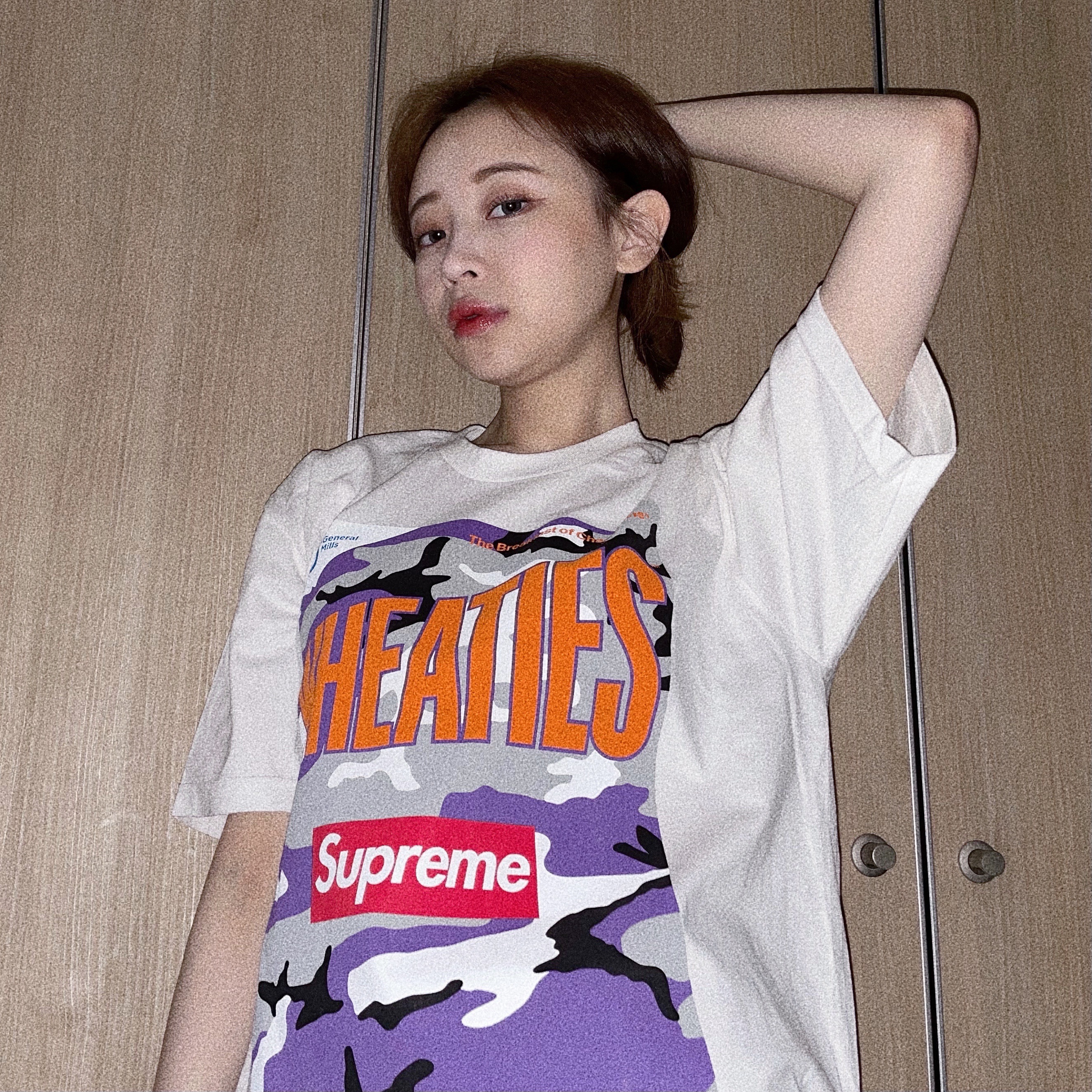 Supreme Wheaties T-Shirt White - 21SS, Jordan 1 Retro High OG CO.JP Midnight Navy 착용 스타일 - 3