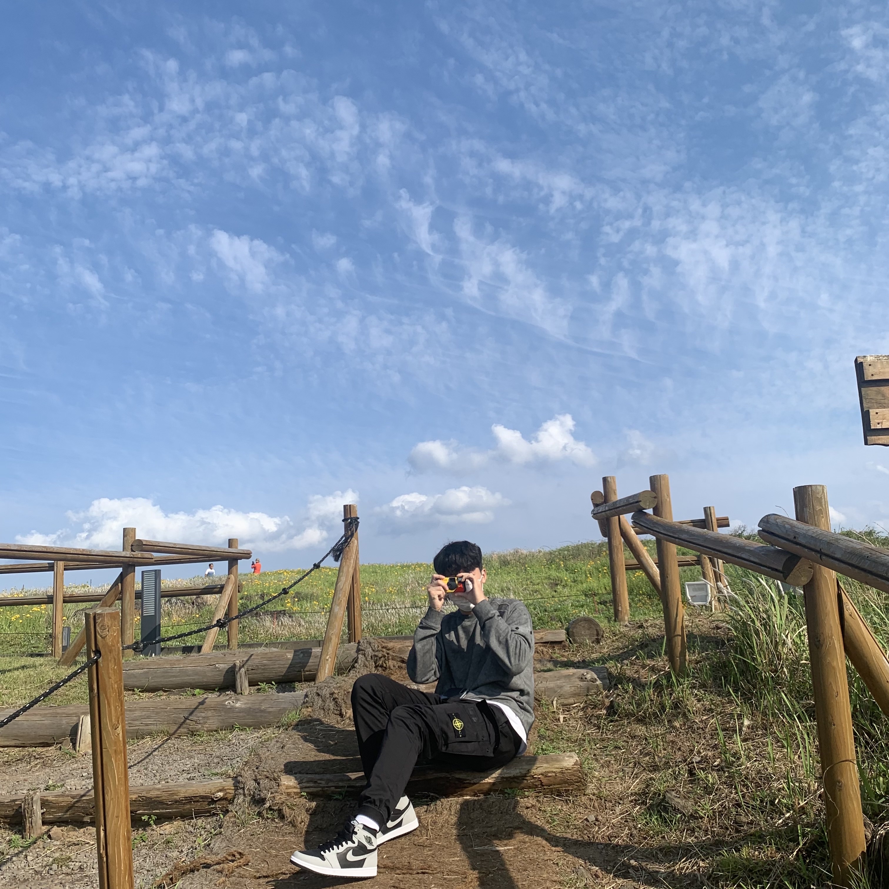 Jordan 1 Retro High OG Shadow 2.0, Stone Island 31303 Cargo Pants Black - 21SS 착용 스타일