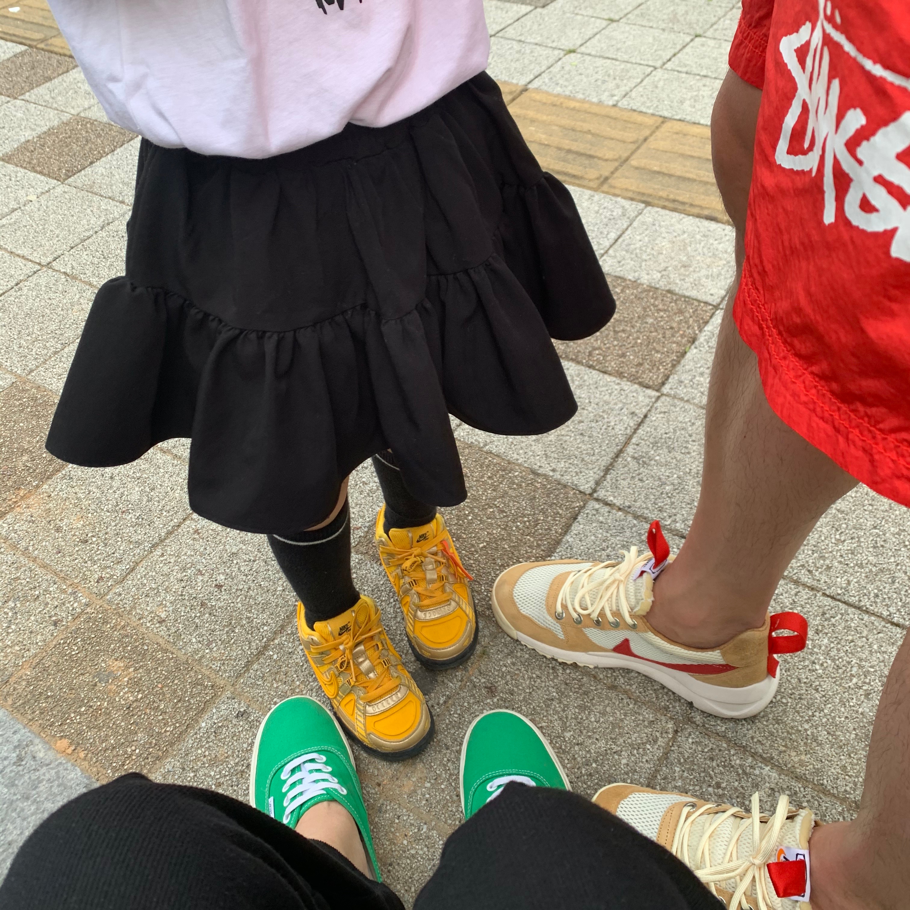 Nike x Tom Sachs Mars Yard Overshoe 3.0, (PS) Nike x Off-White Air Rubber Dunk University Gold 착용 스타일