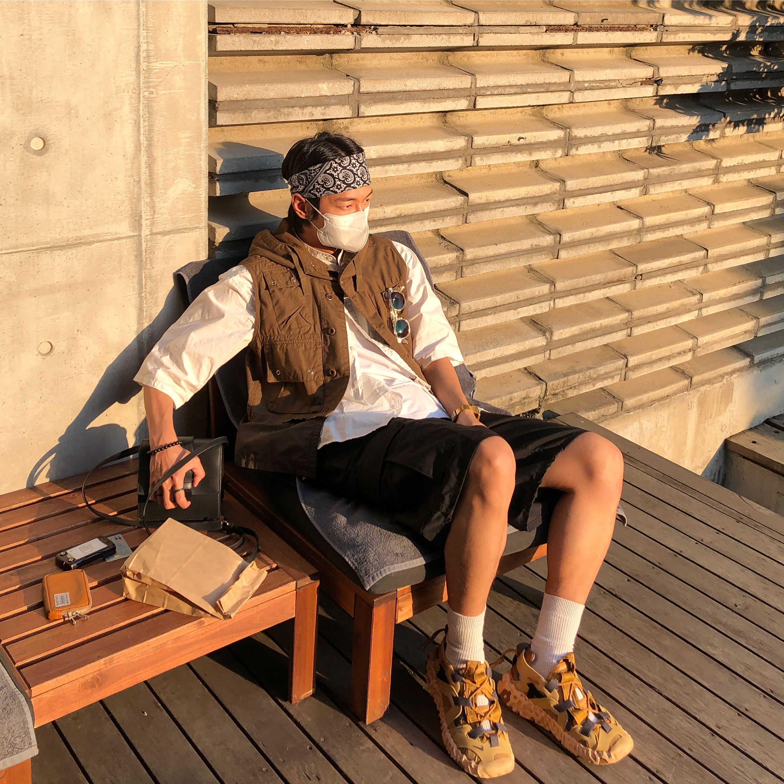 Nike ISPA Overreact Sandal Wheat 착용 스타일