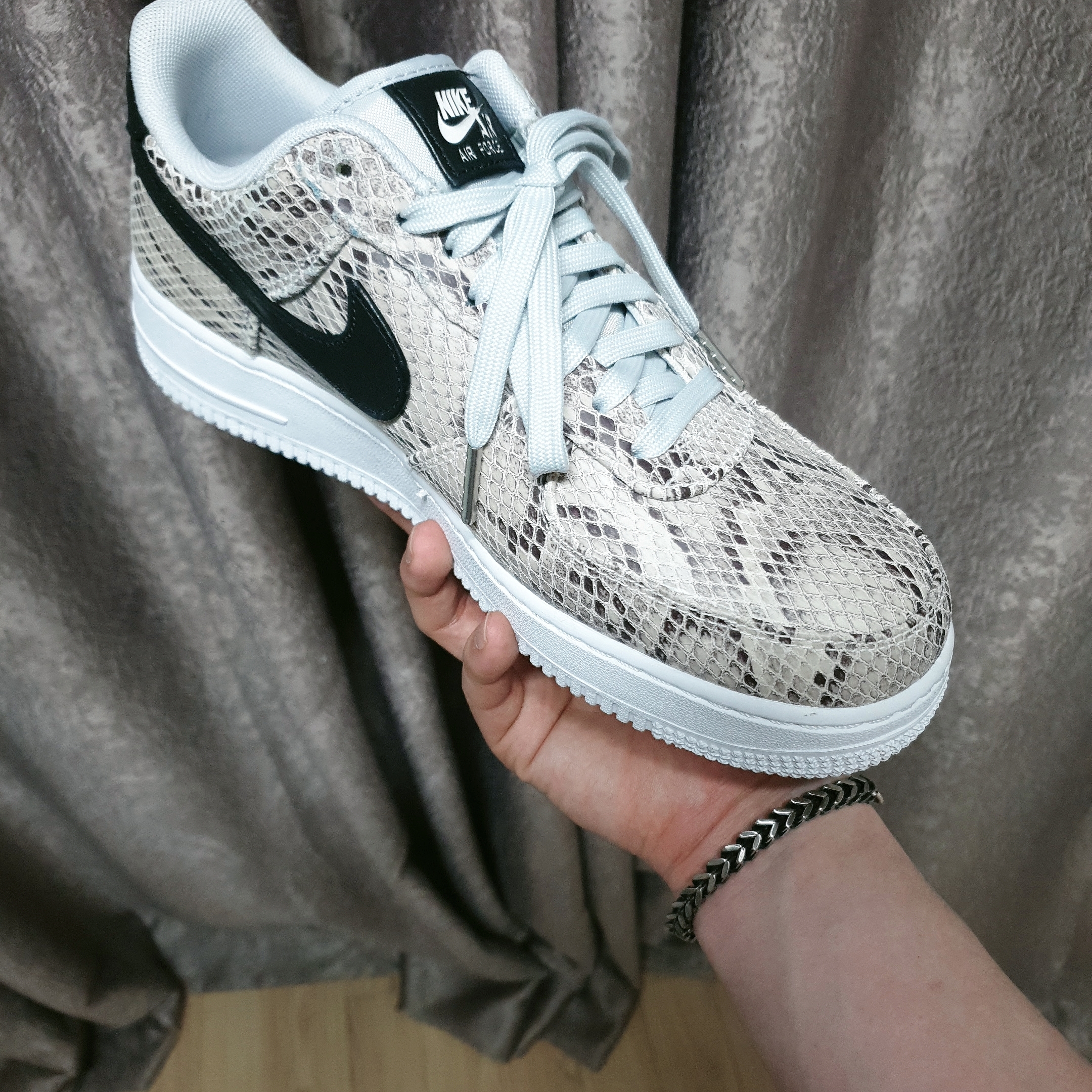 Nike Air Force 1 Low Snakeskin 2019 착용 스타일 - 3