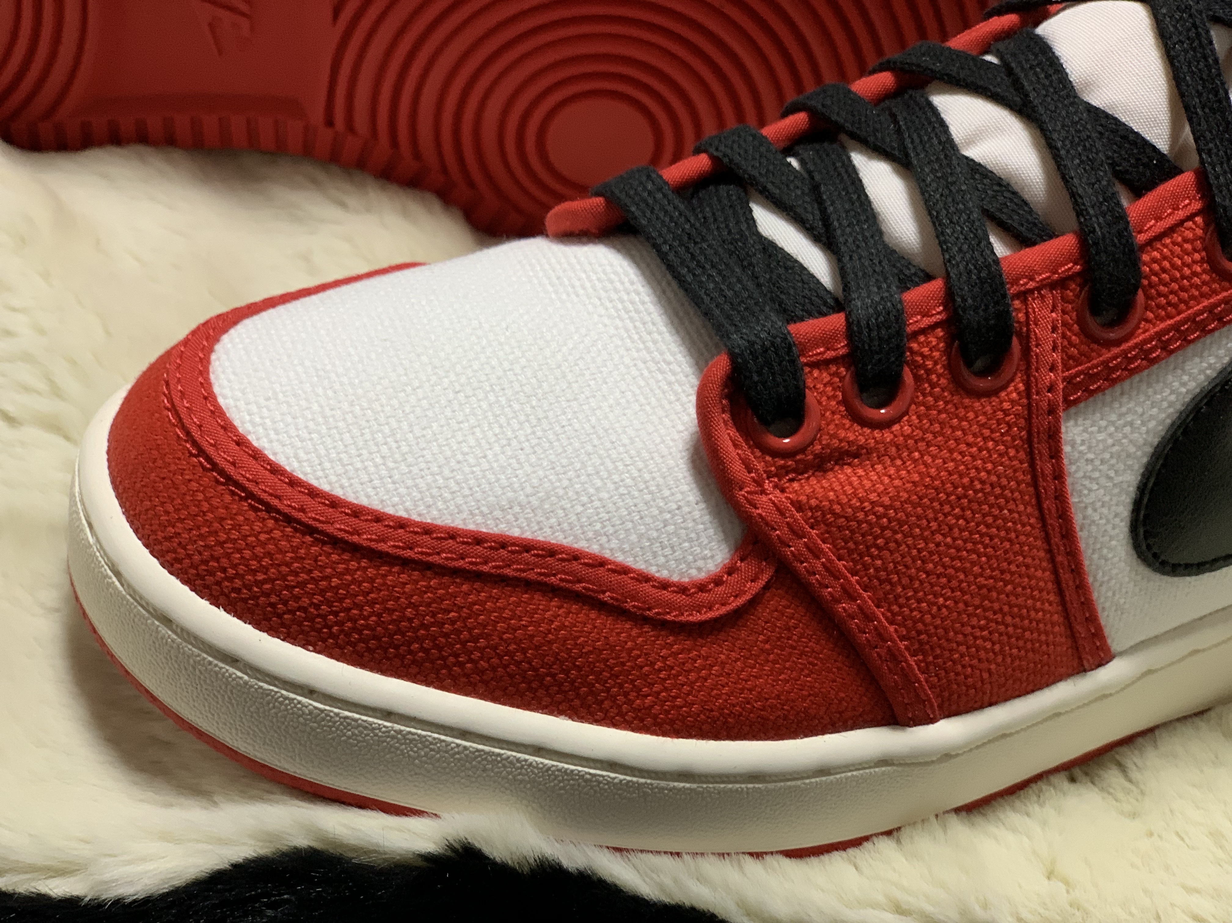 Jordan 1 KO Chicago 2021 착용 스타일 - 4