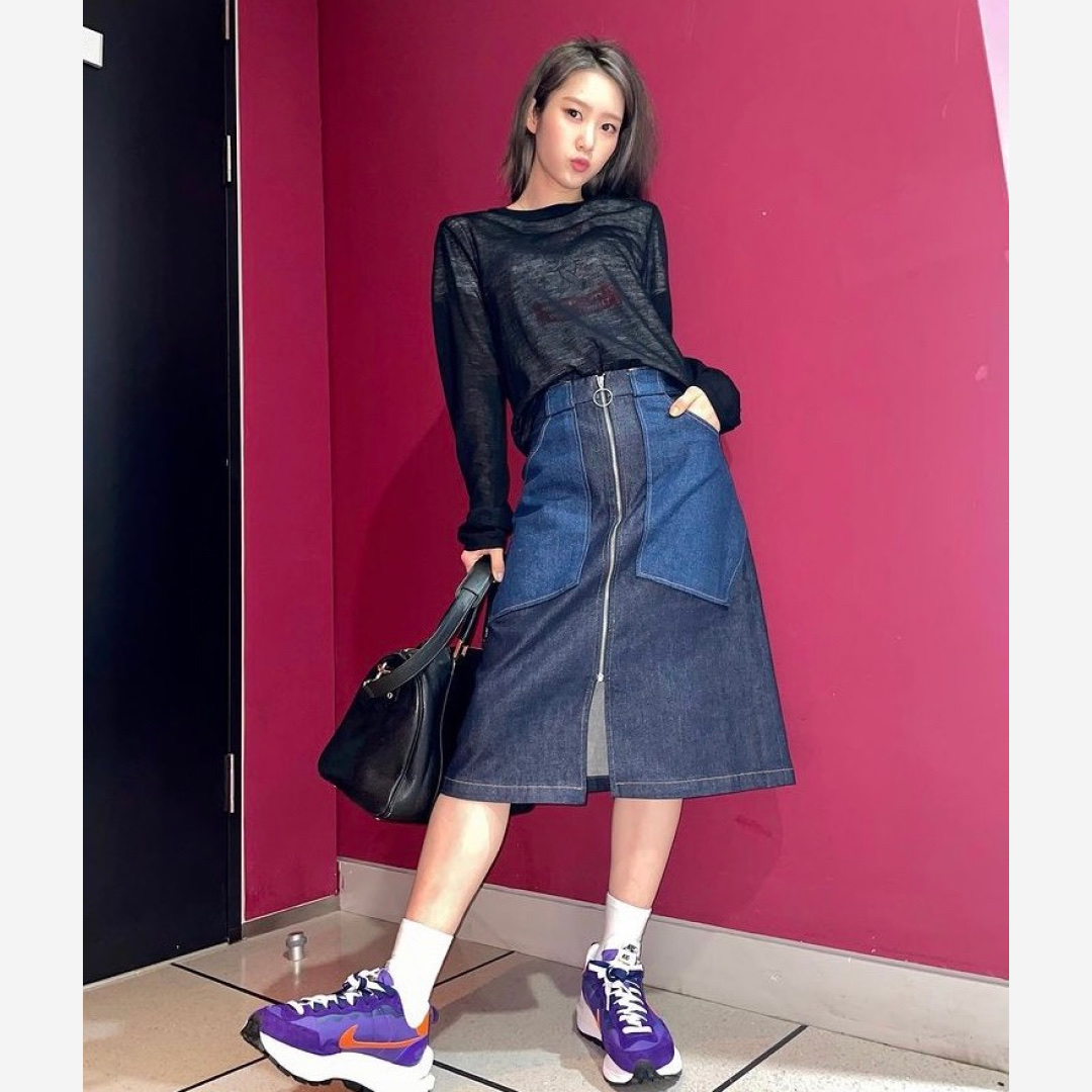 Nike x Sacai VaporWaffle Dark Iris 착용 스타일 - 2