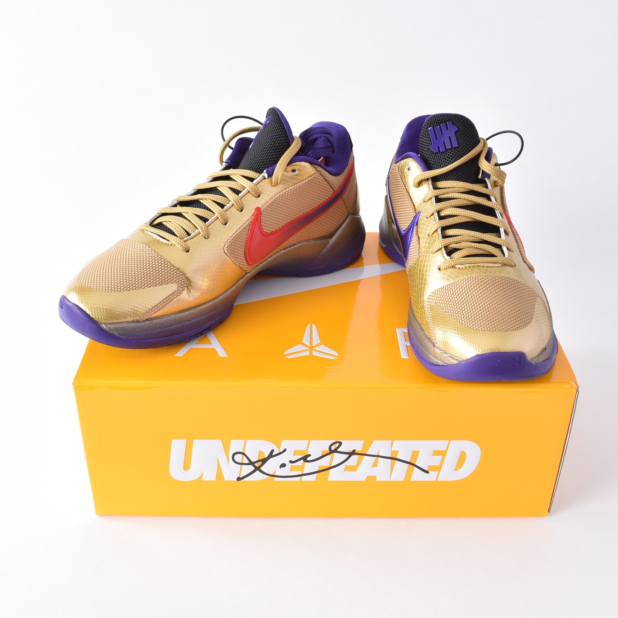 Nike x Undefeated Kobe 5 Protro Hall of Fame 착용 스타일 - 3