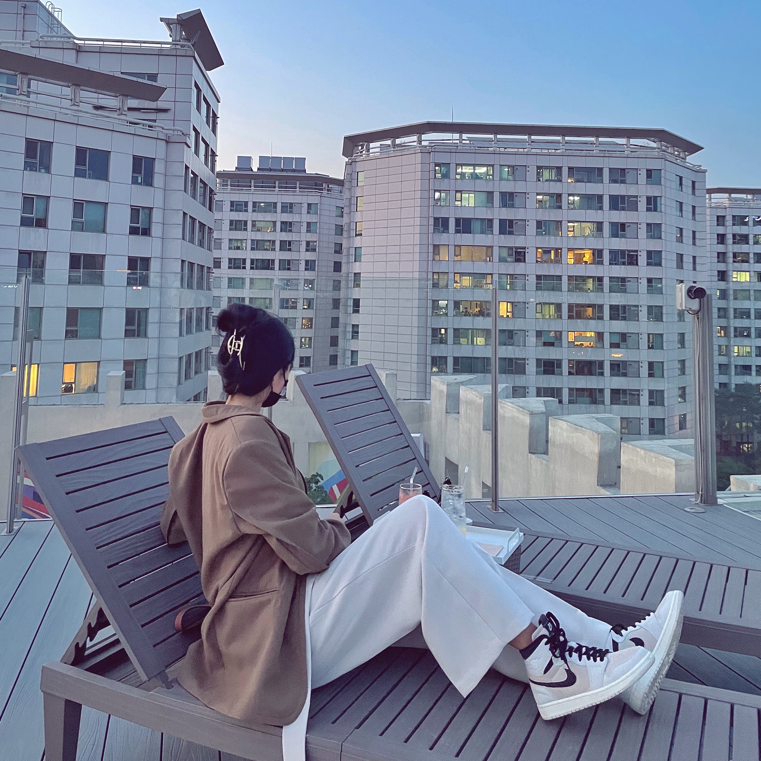 (W) Jordan 1 Zoom Air CMFT Summit Sail 착용 스타일