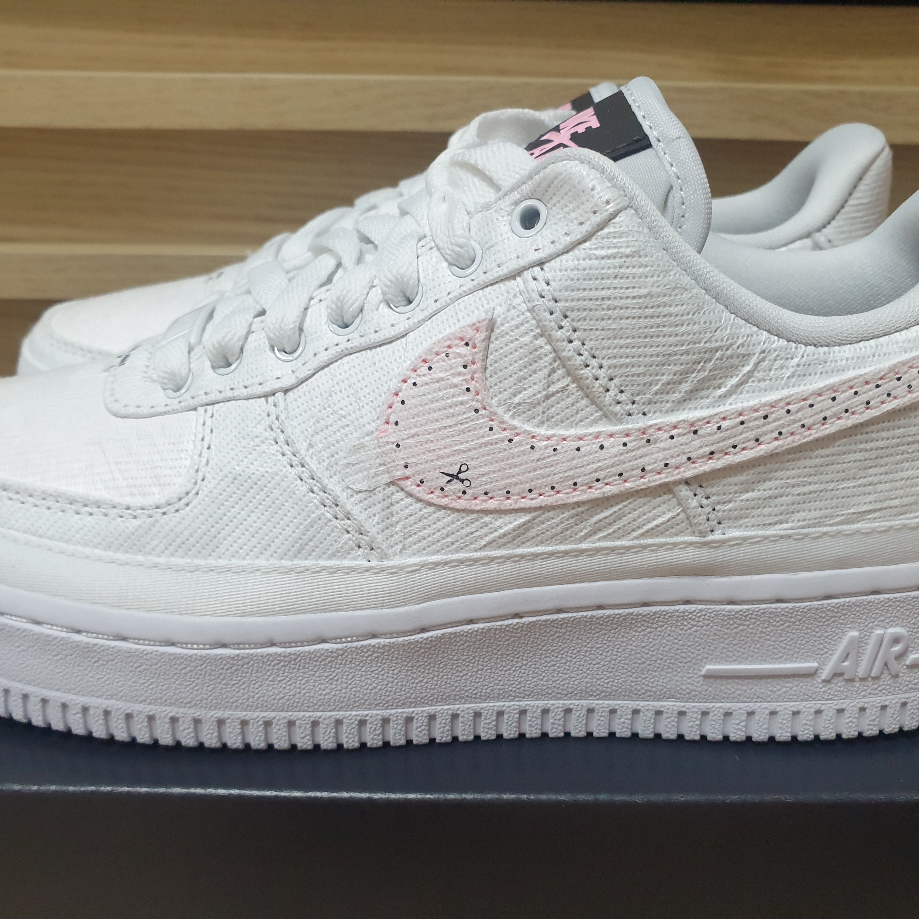 (W) Nike Air Force 1 '07 PRM Tear Away Fauna Brown 착용 스타일 - 4