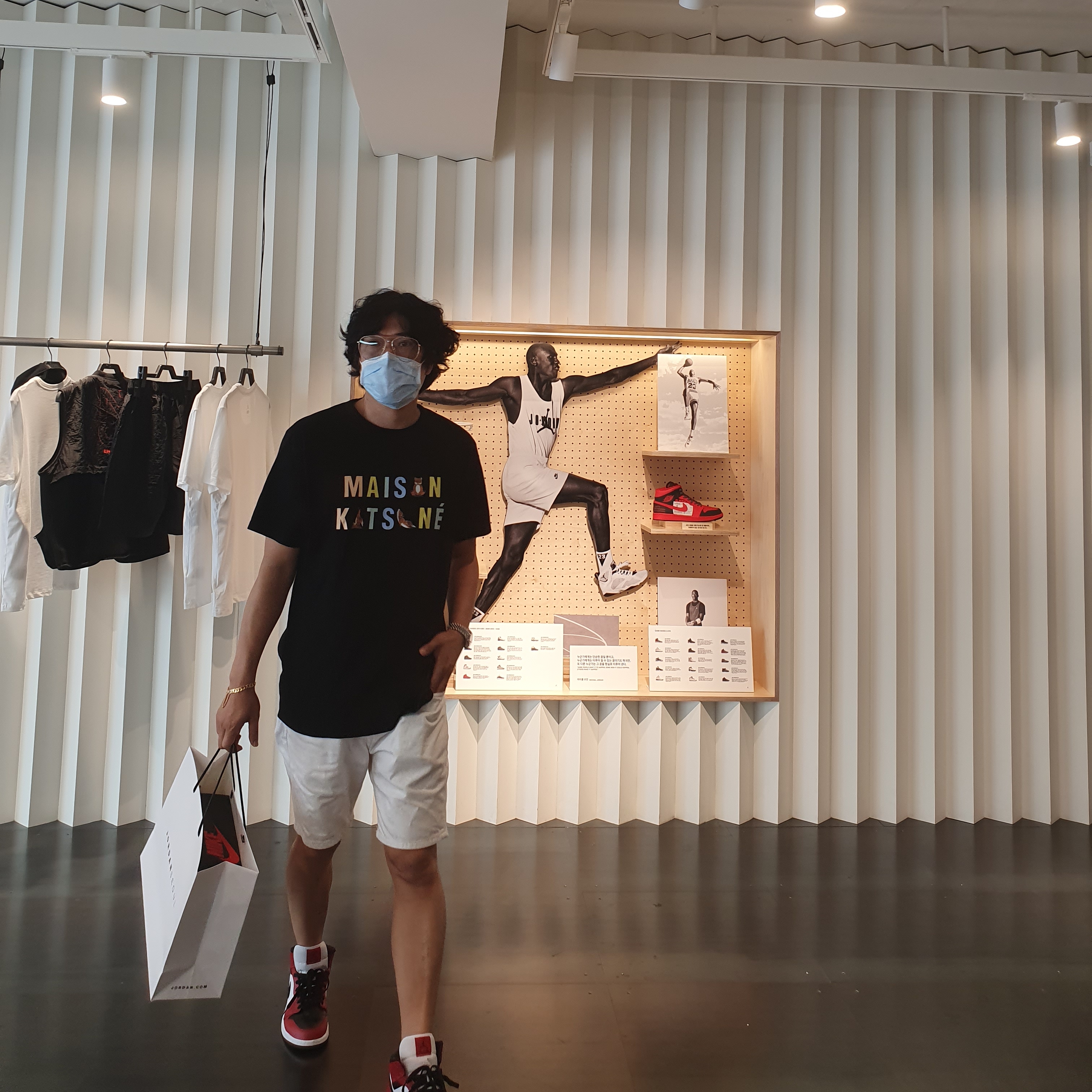 Jordan 1 Mid Chicago Black Toe 착용 스타일