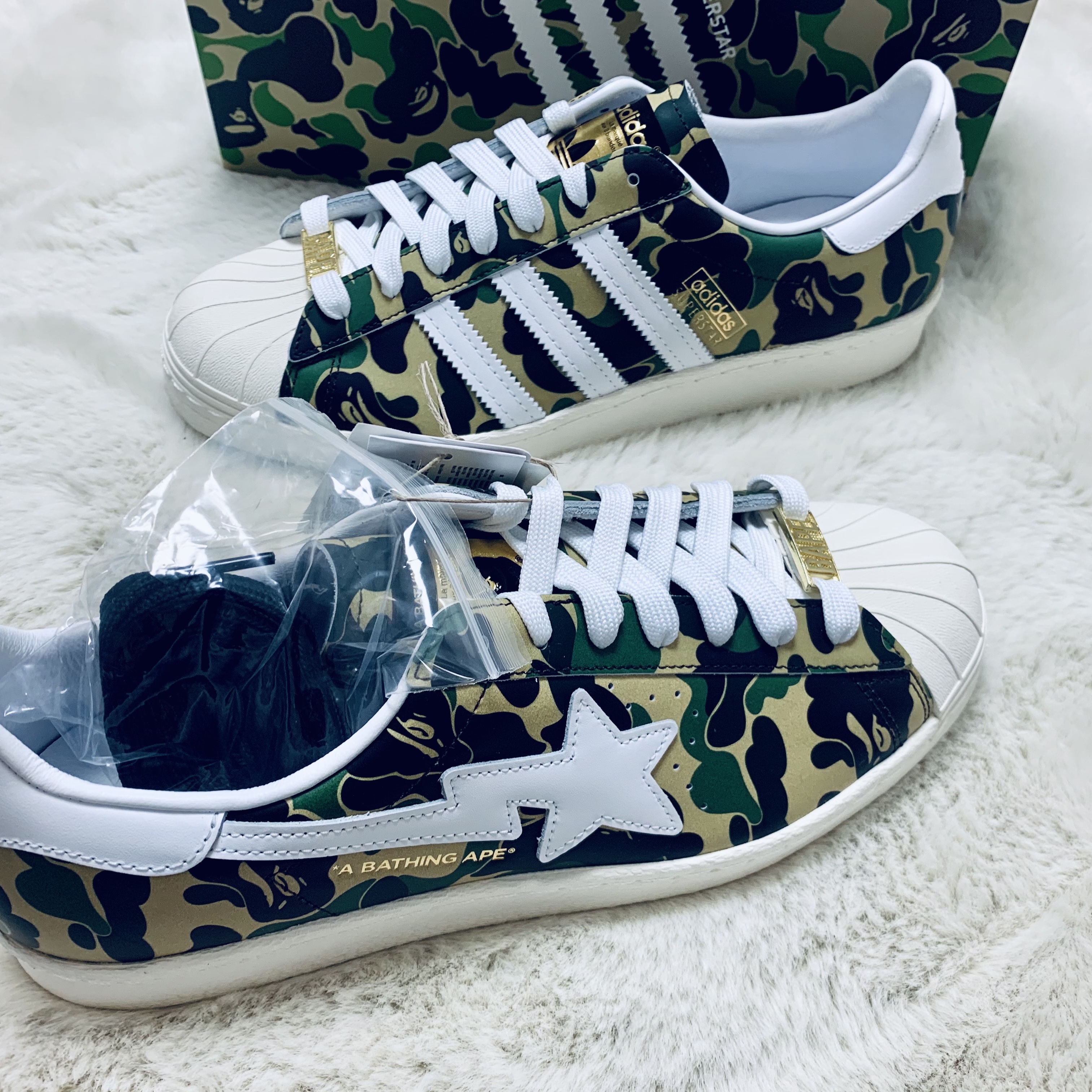 Adidas x BAPE Superstar 80s Green Camo 착용 스타일