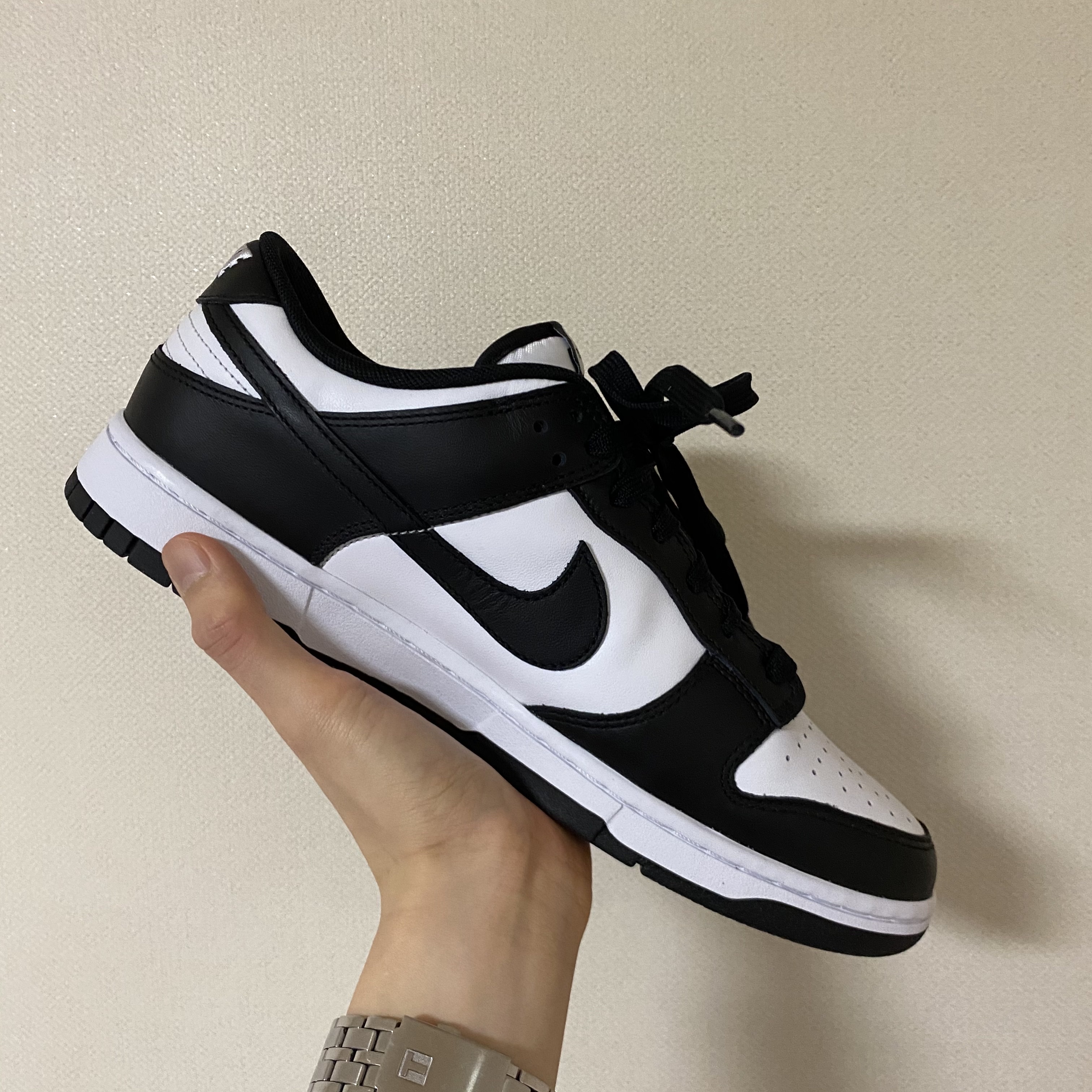 Nike Dunk Low Retro Black 착용 스타일 - 3