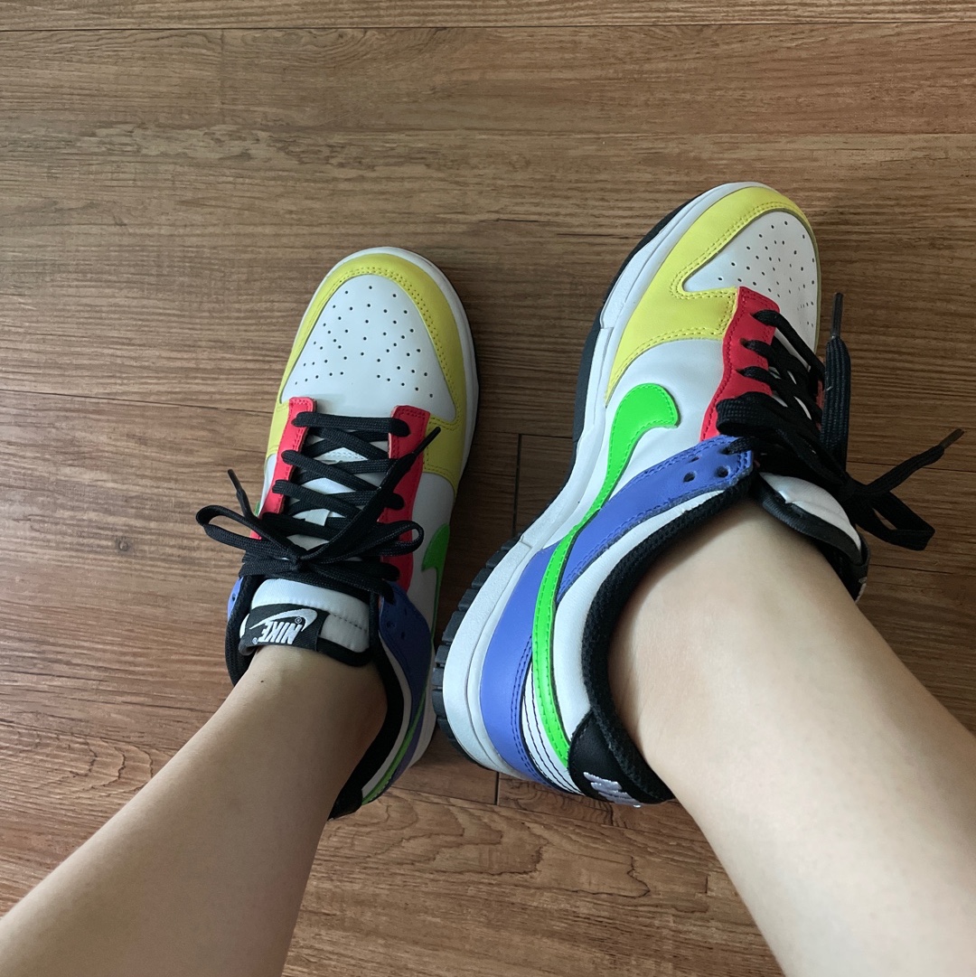 (W) Nike Dunk Low Green Strike 착용 스타일