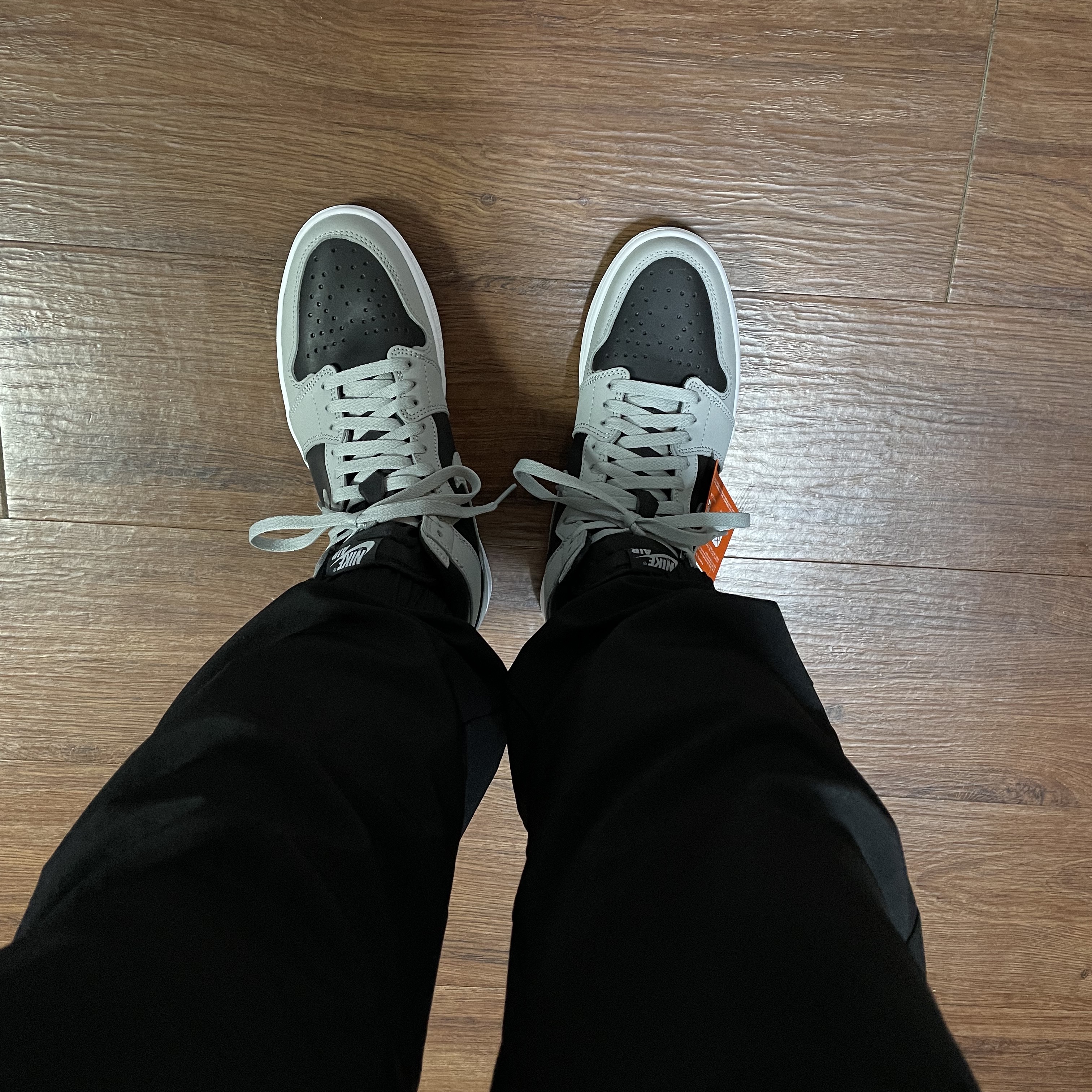 Jordan 1 Retro High OG Shadow 2.0 착용 스타일 - 3