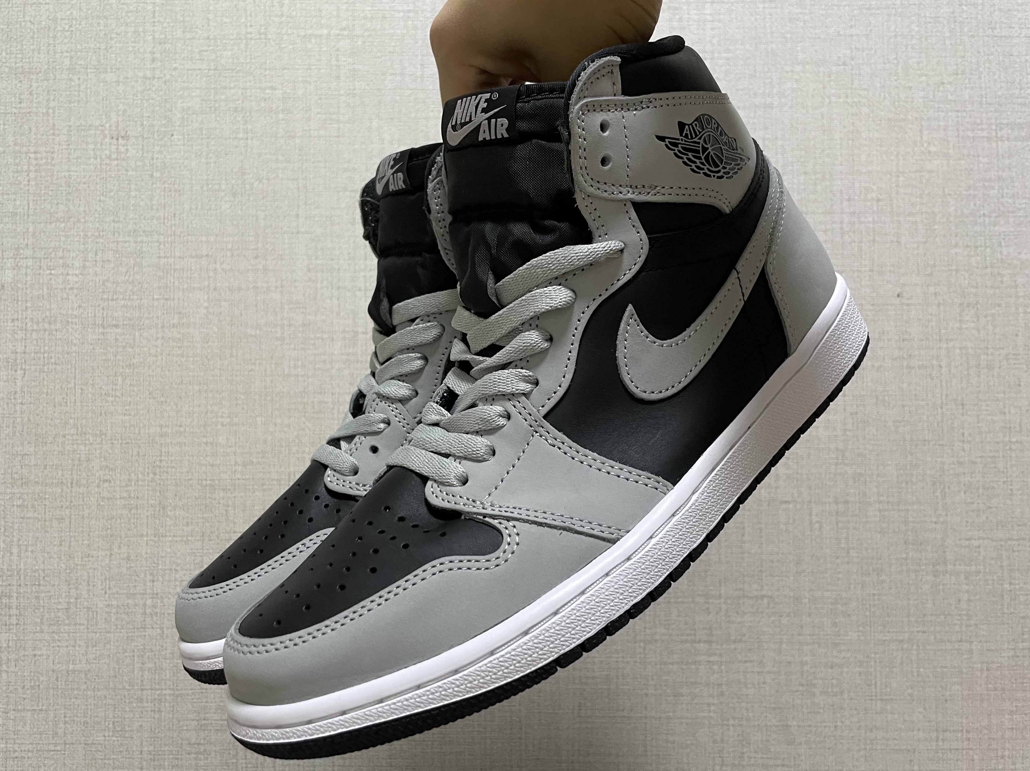 Jordan 1 Retro High OG Shadow 2.0 착용 스타일 - 3