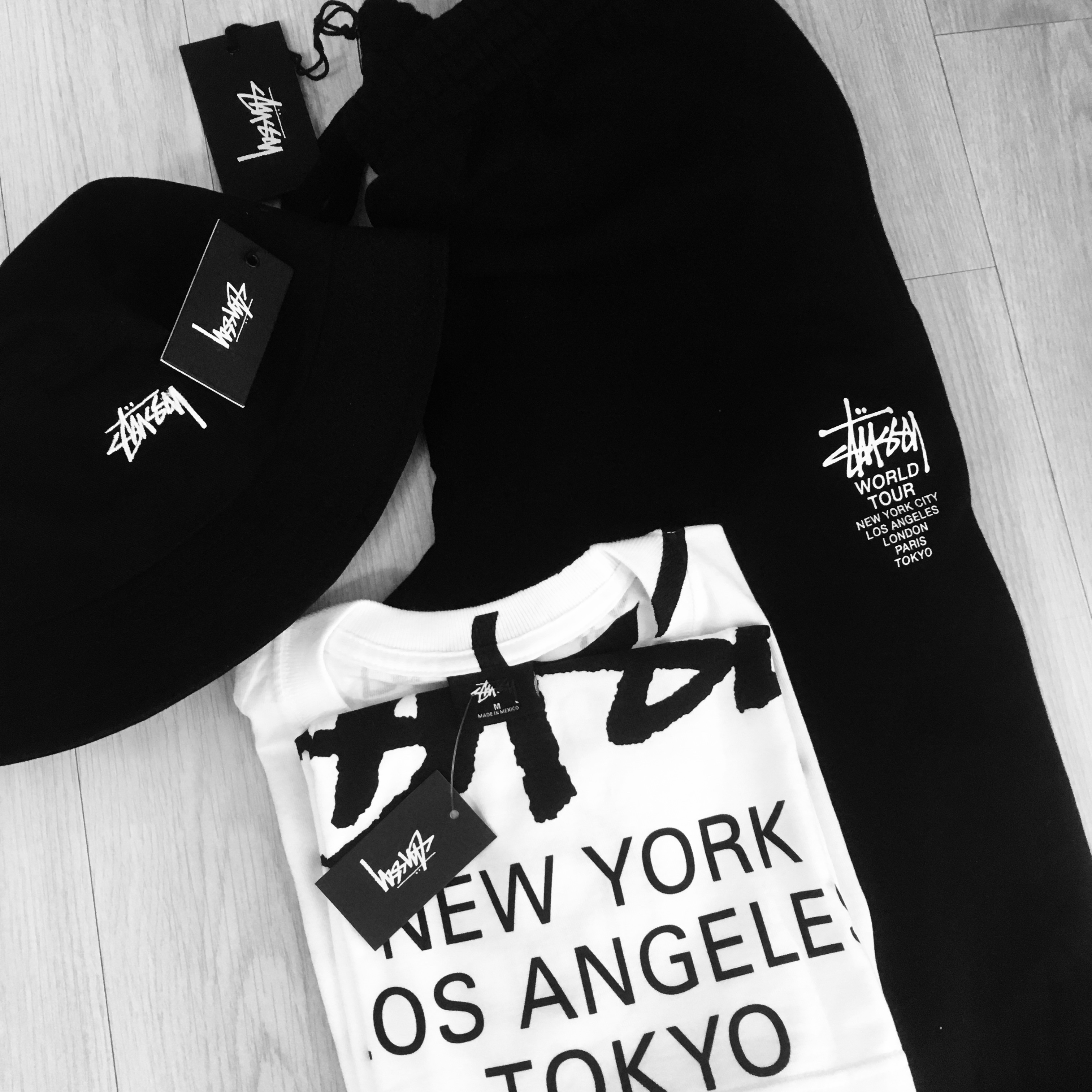 Stussy x Takahiromiyashita The Soloist 40 WT T-Shirt 착용 스타일 - 1