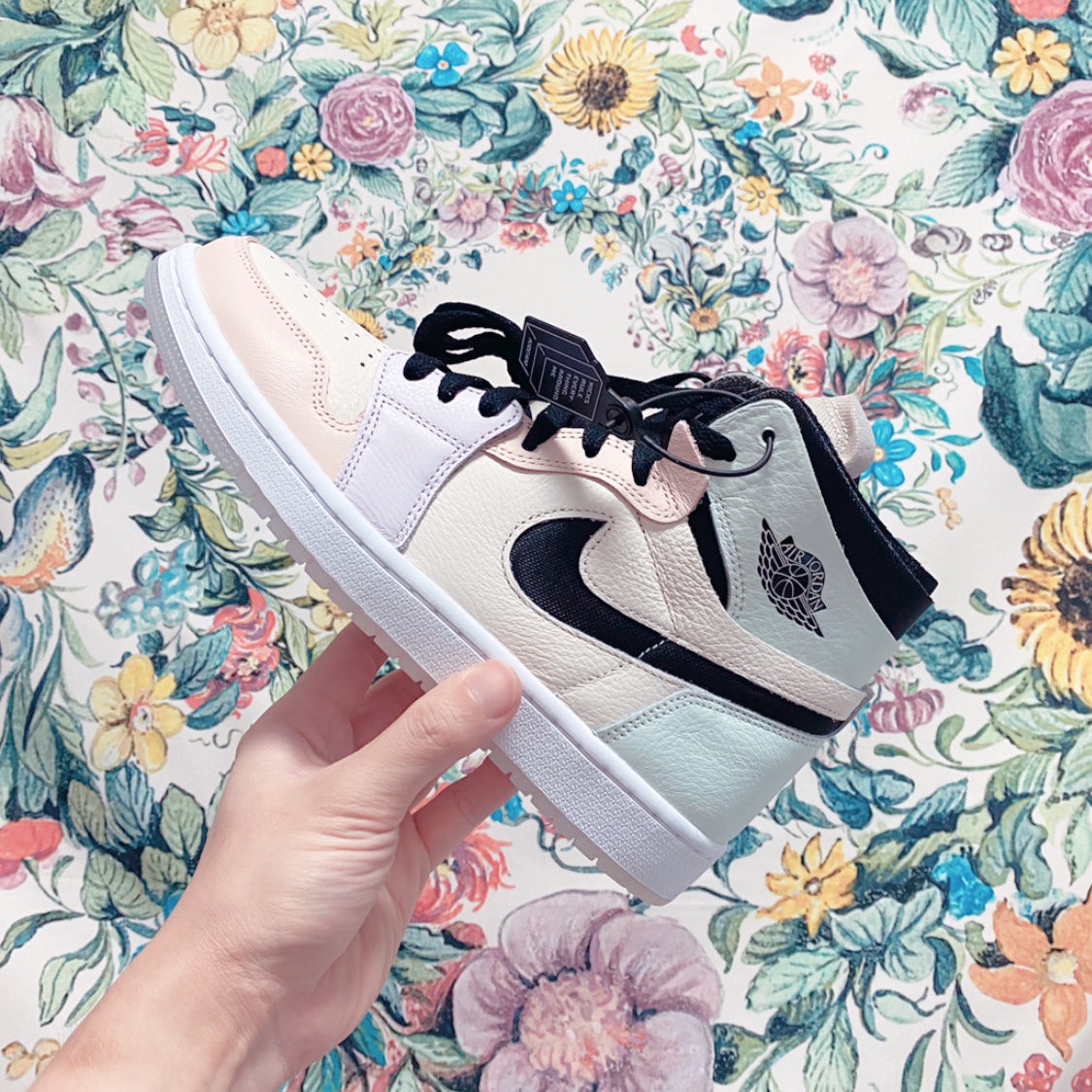 (W) Jordan 1 Zoom Air CMFT Pale Ivory 착용 스타일