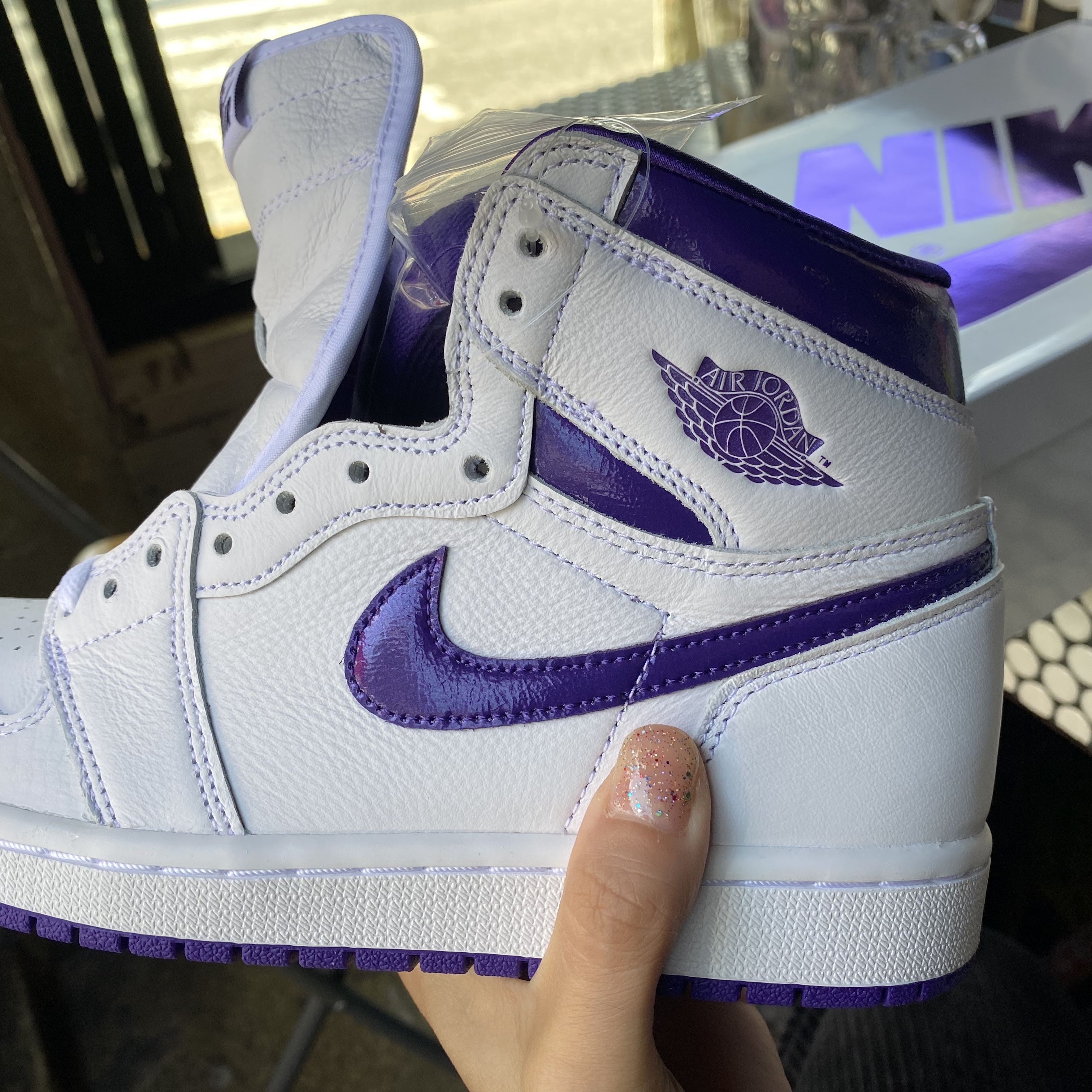 (W) Jordan 1 High OG Court Purple 착용 스타일