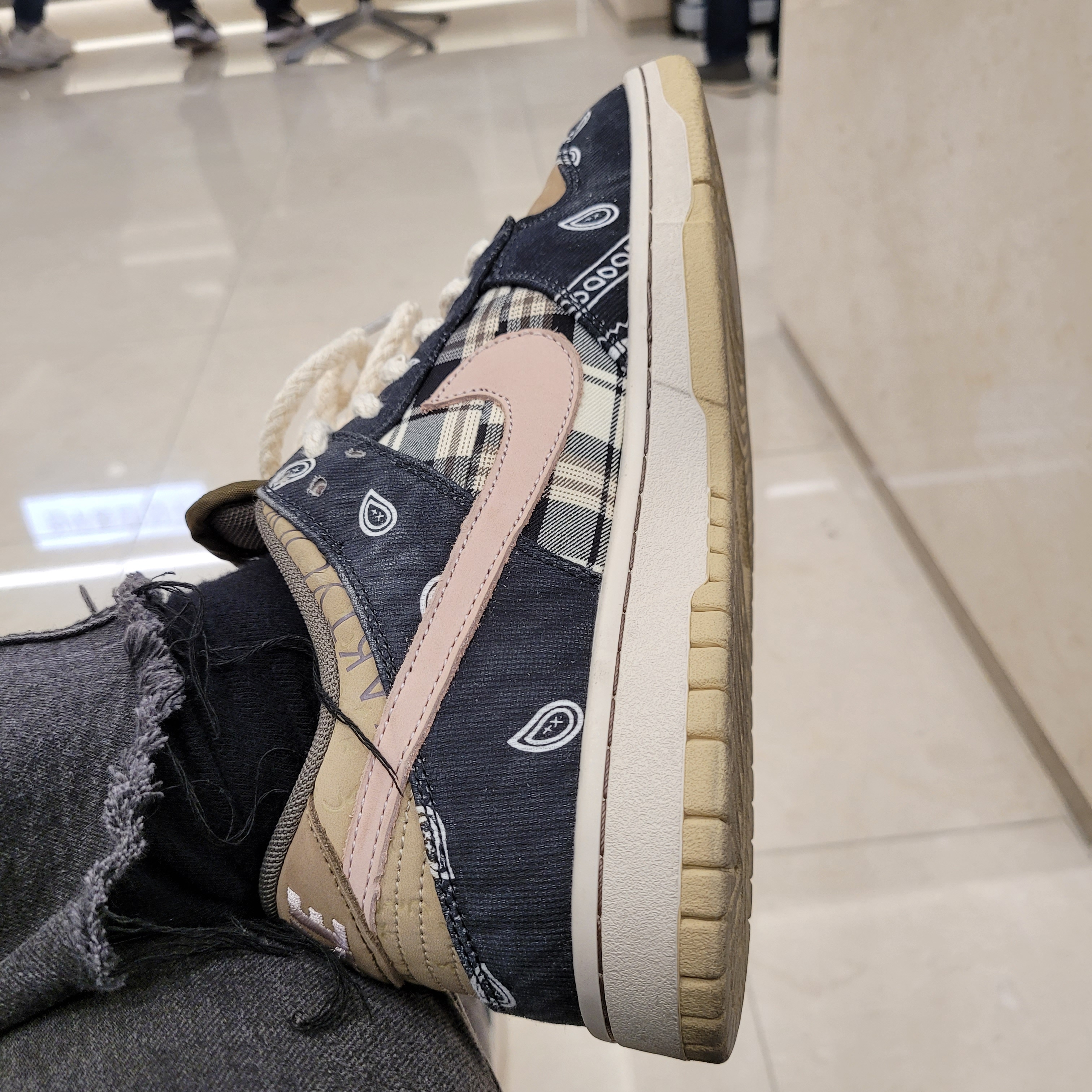 Nike x Travis Scott SB Dunk Low 착용 스타일