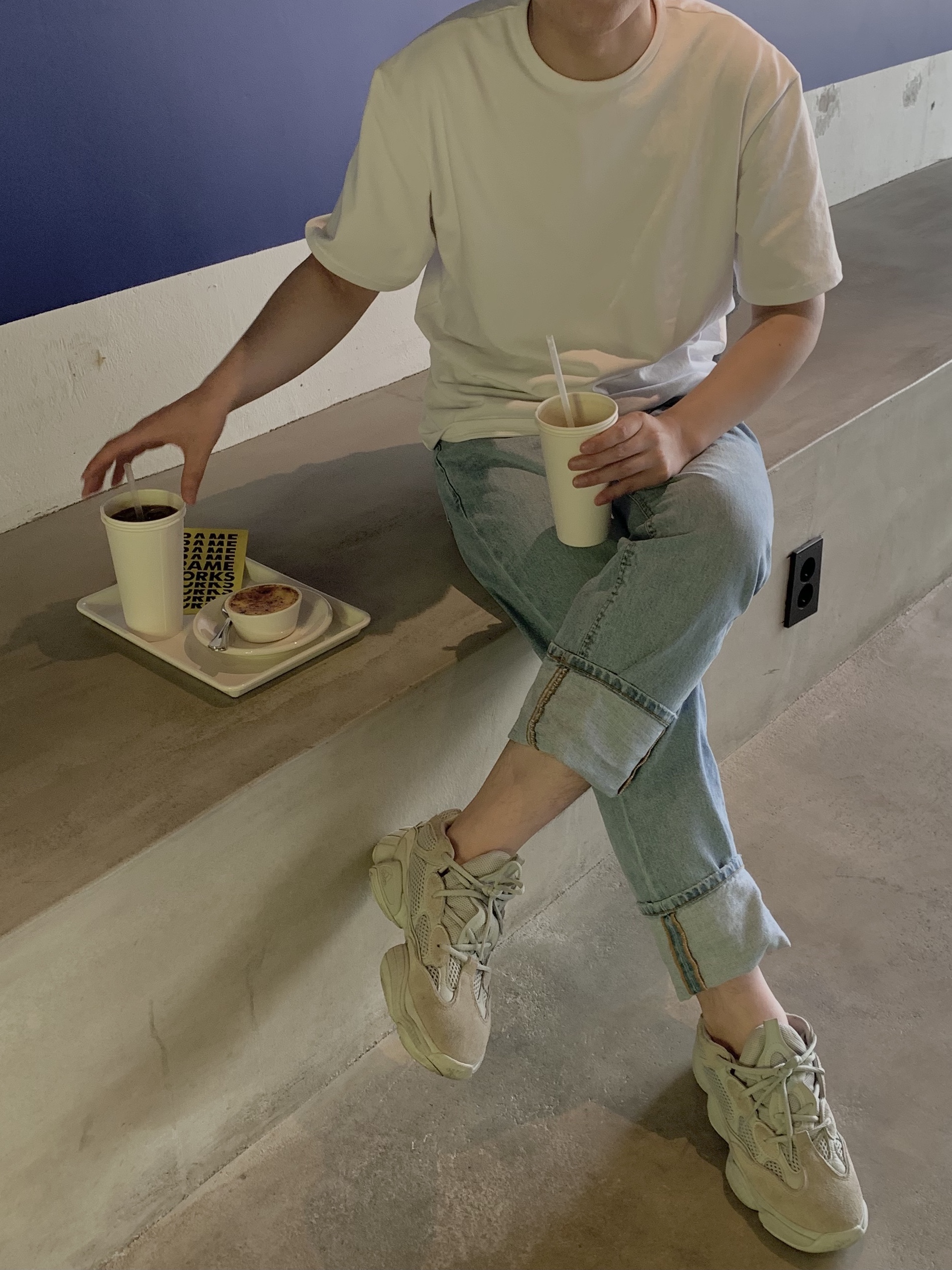 Adidas Yeezy 500 Salt 착용 스타일