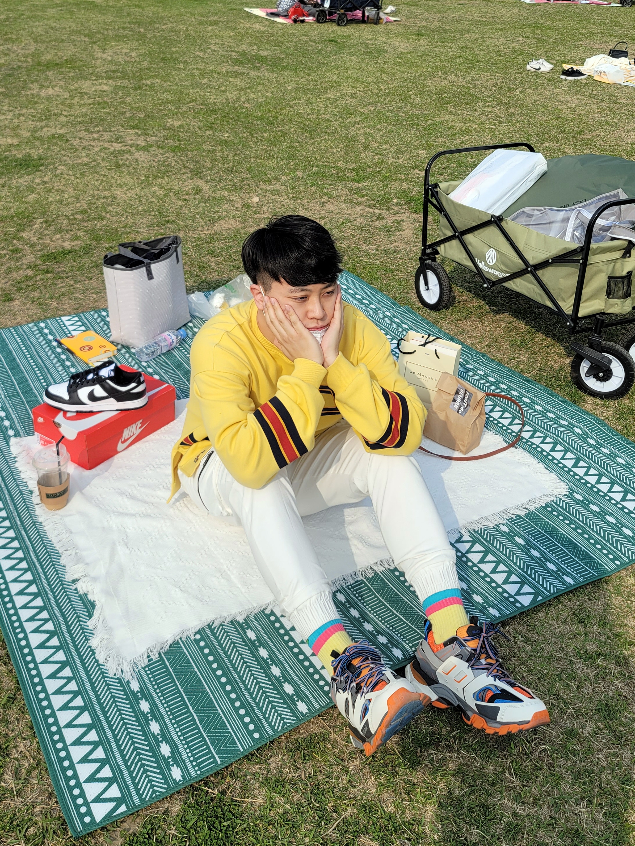 Balenciaga Track Sneakers Orange Grey, Nike Dunk Low Retro Black 착용 스타일 - 2