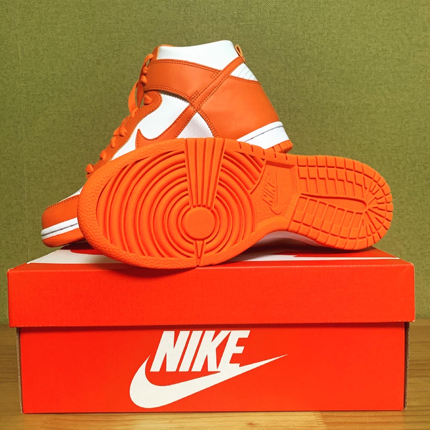 Nike Dunk High Retro Orange Blaze 착용 스타일 - 3