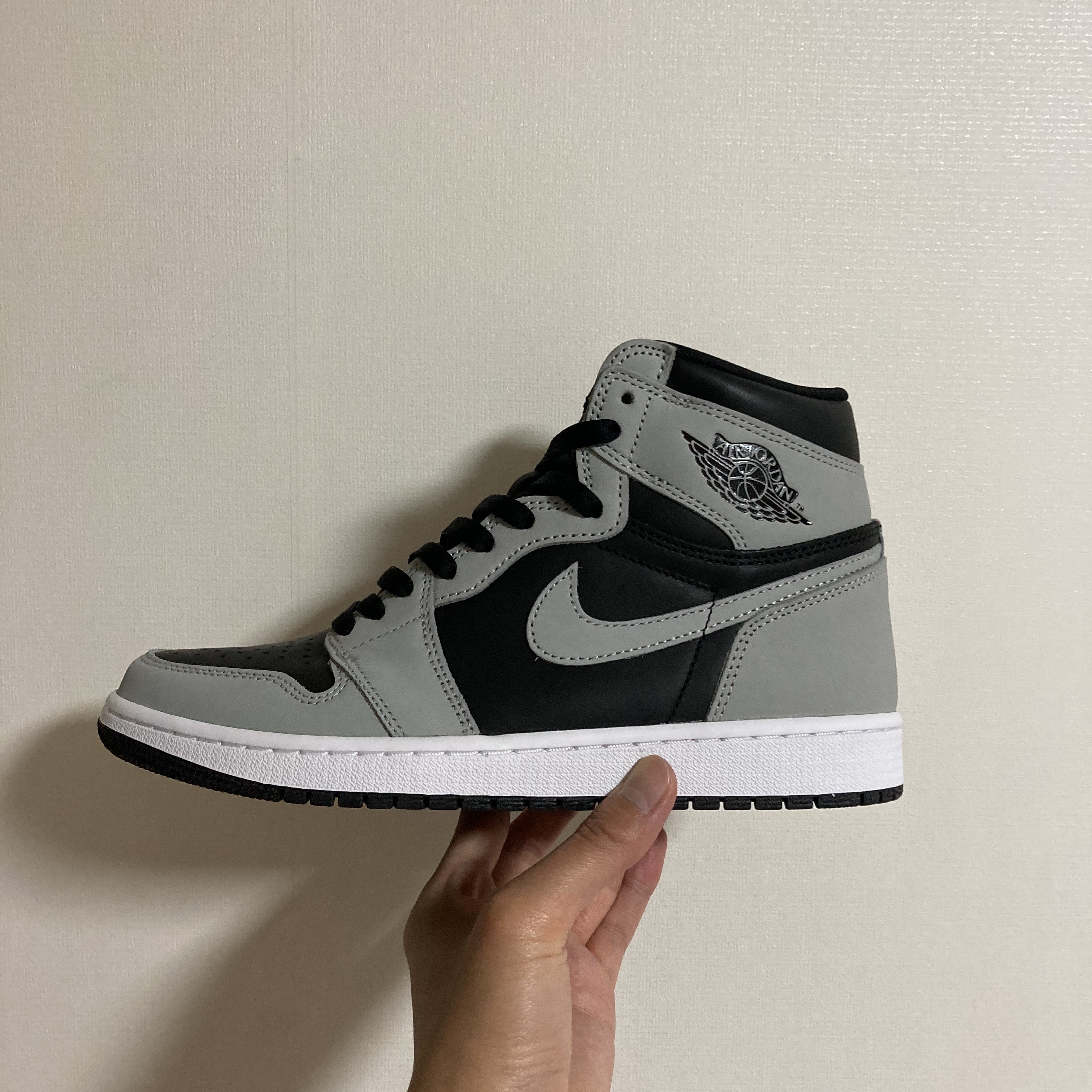 Jordan 1 Retro High OG Shadow 2.0 착용 스타일 - 1
