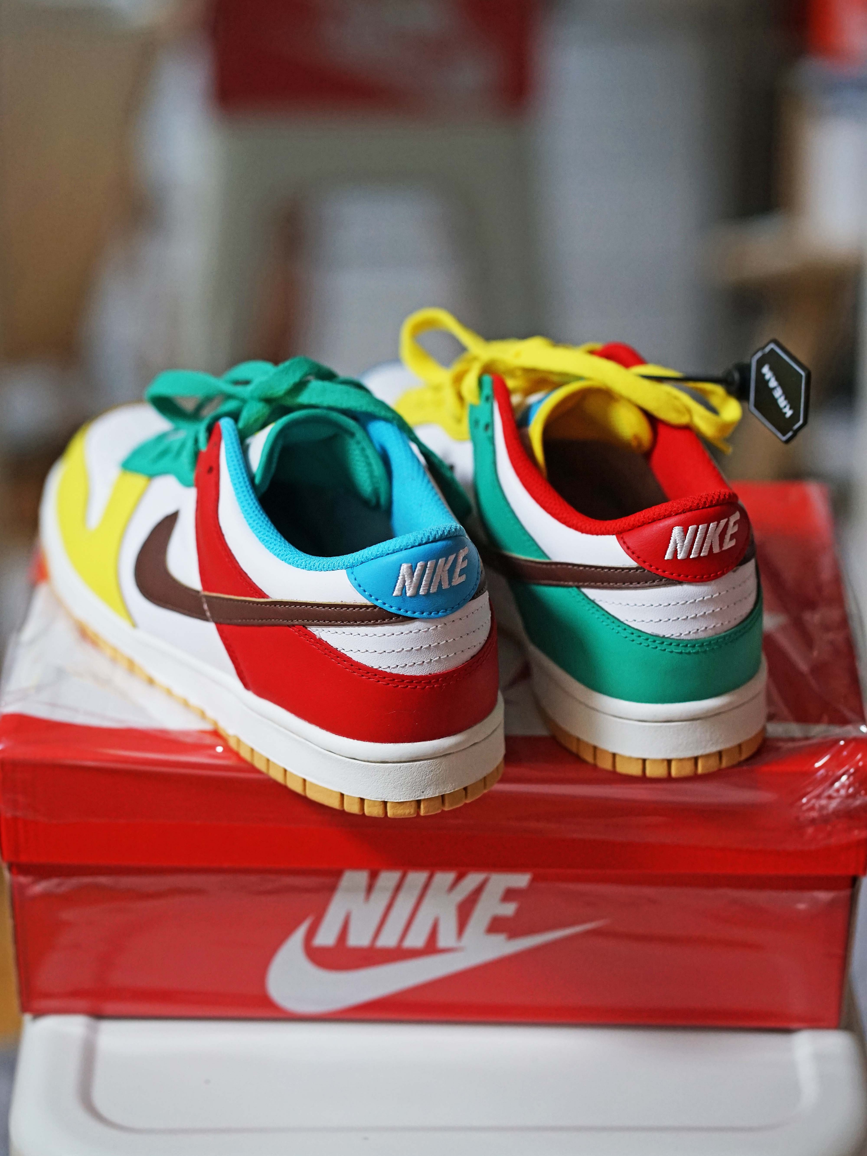 (GS) Nike Dunk Low SE Free.99 White 착용 스타일 - 2