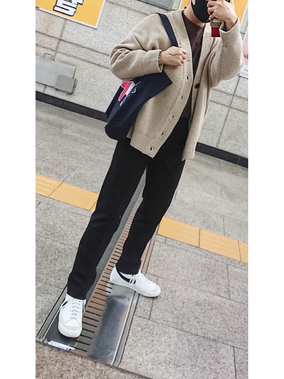 Nike Blazer Mid '77 Vintage White Black 착용 스타일