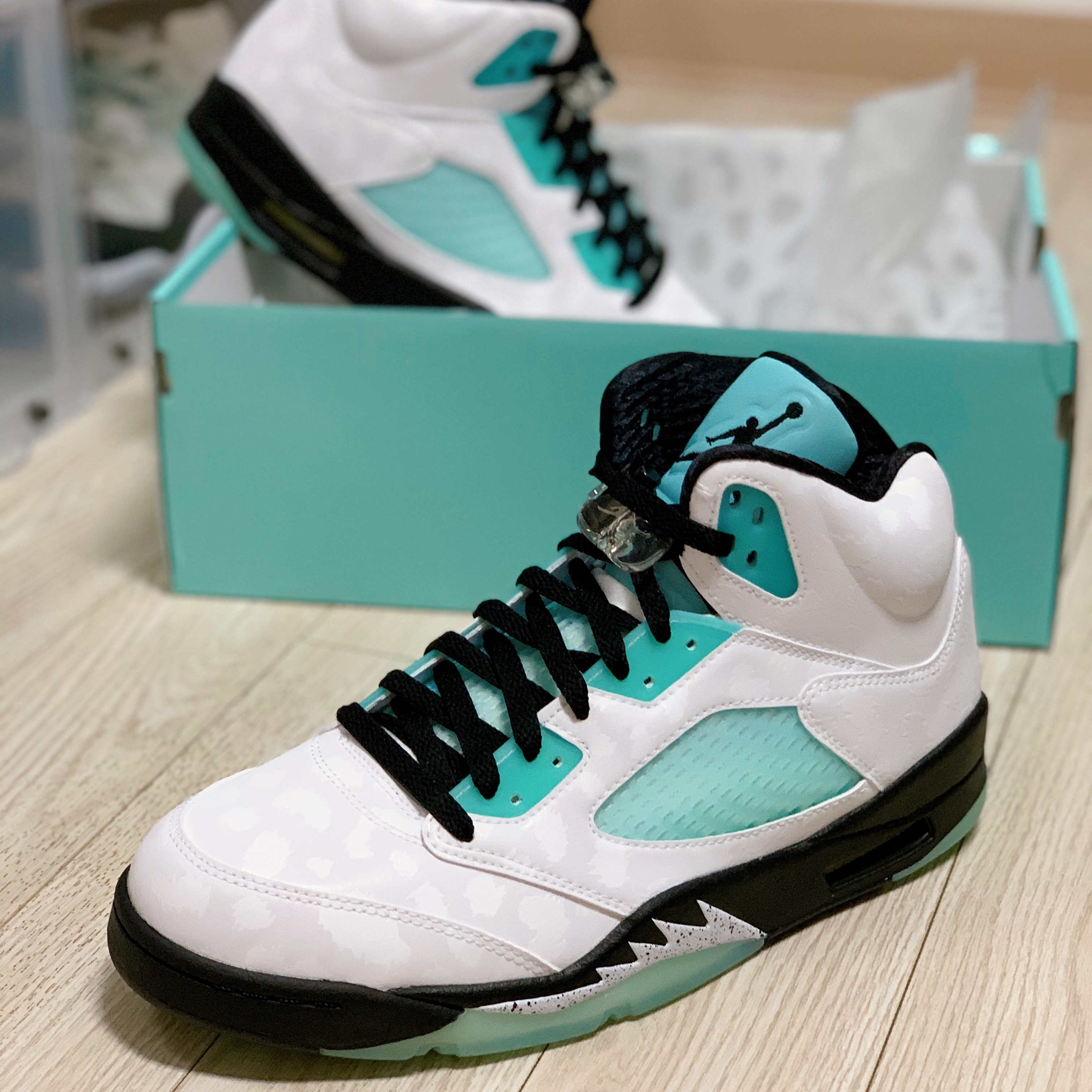 Jordan 5 Retro Island Green 착용 스타일 - 2