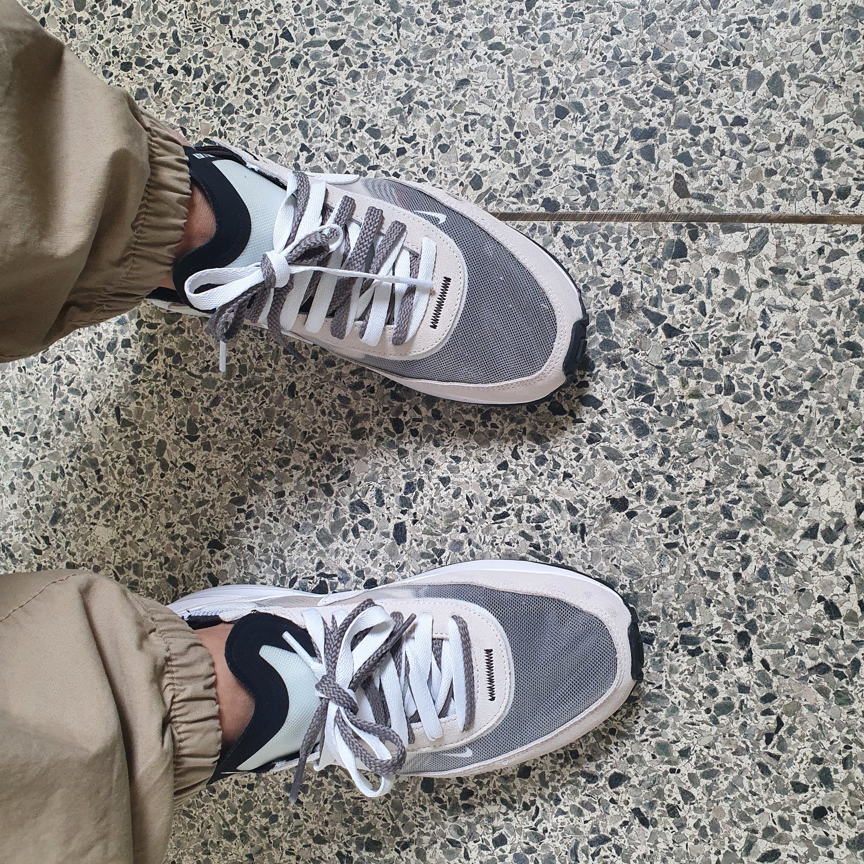 Nike Waffle One Infinite Lilac 착용 스타일