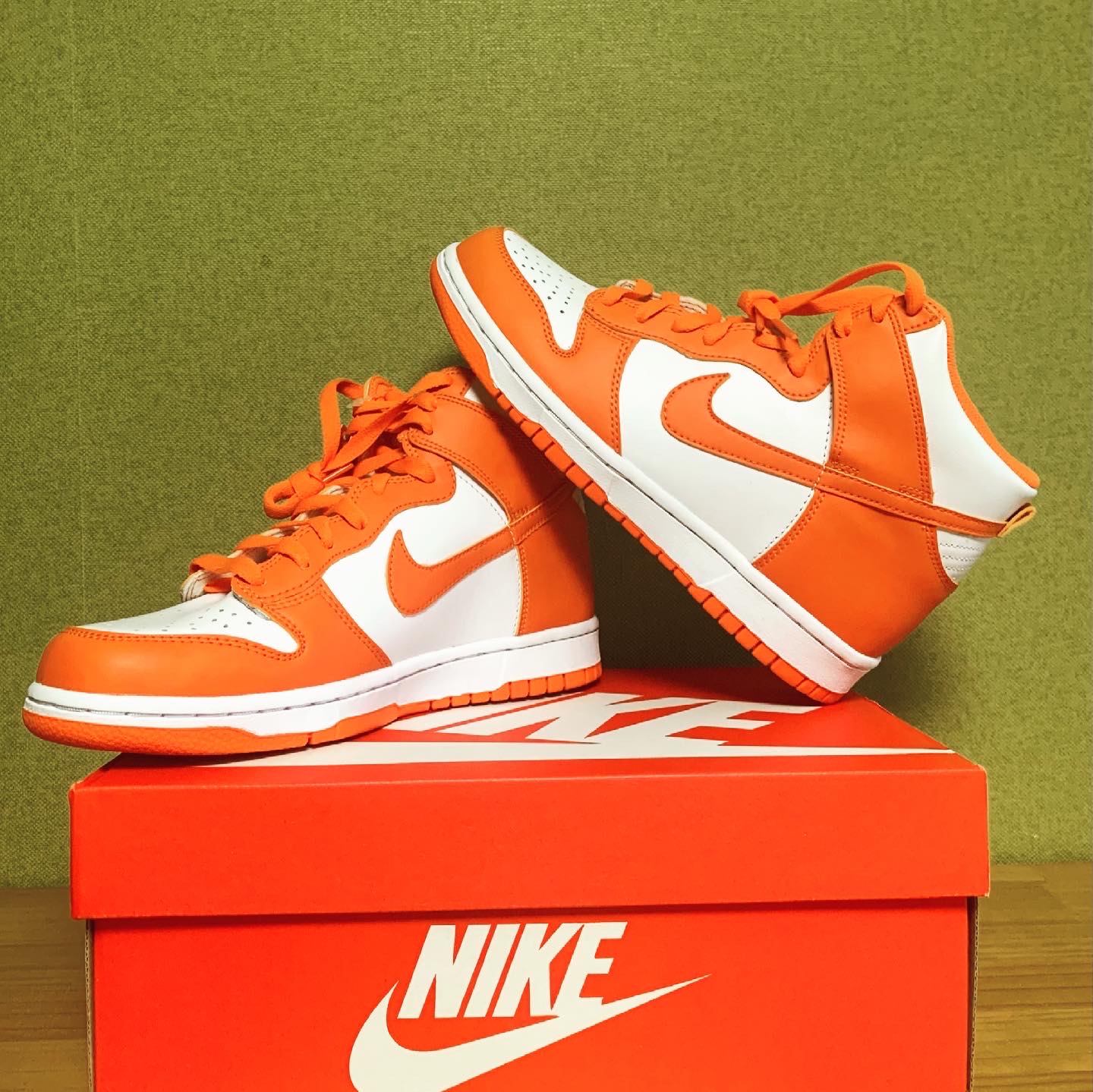 Nike Dunk High Retro Orange Blaze 착용 스타일 - 1