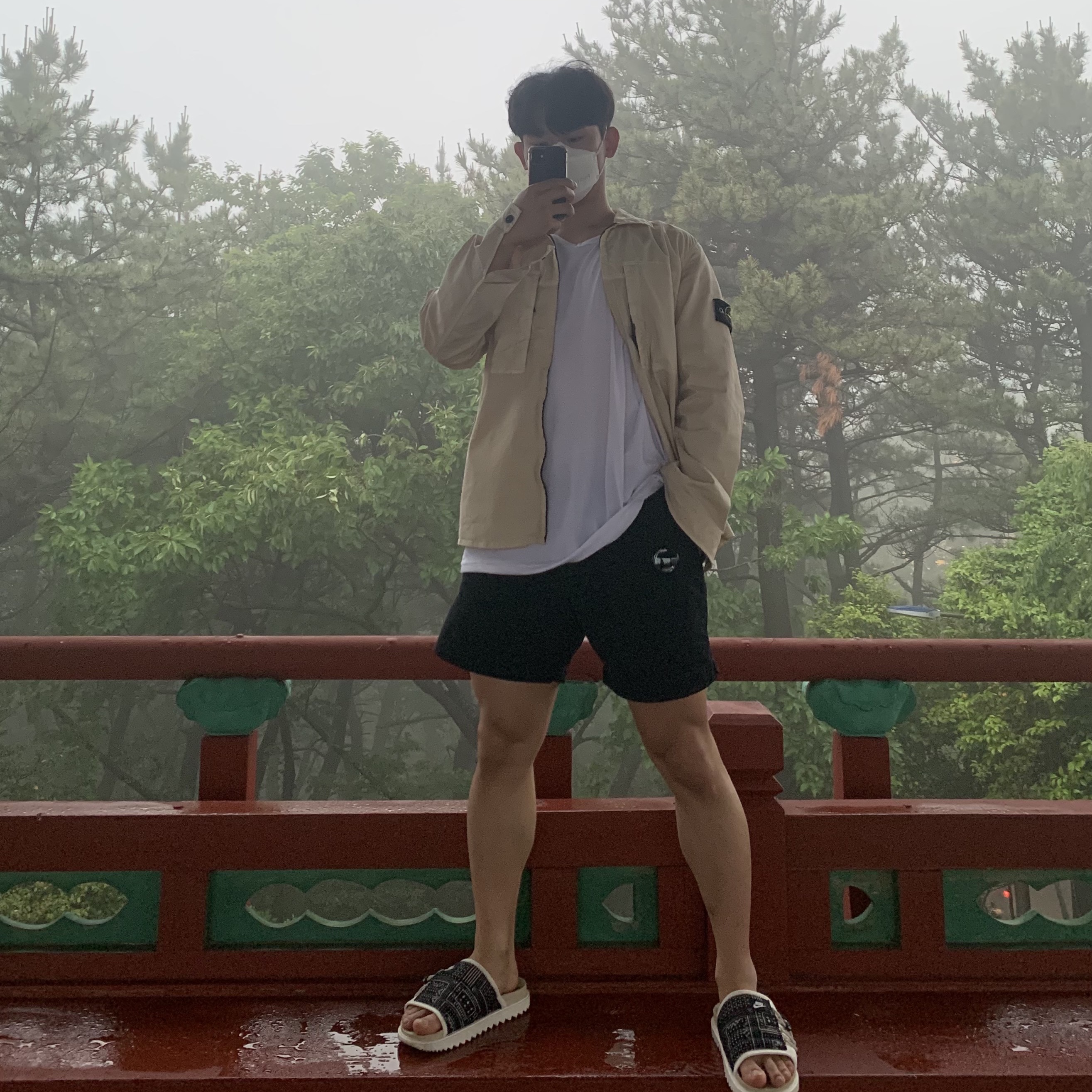 Nike Asuna Slide Pale Ivory Rattan 착용 스타일