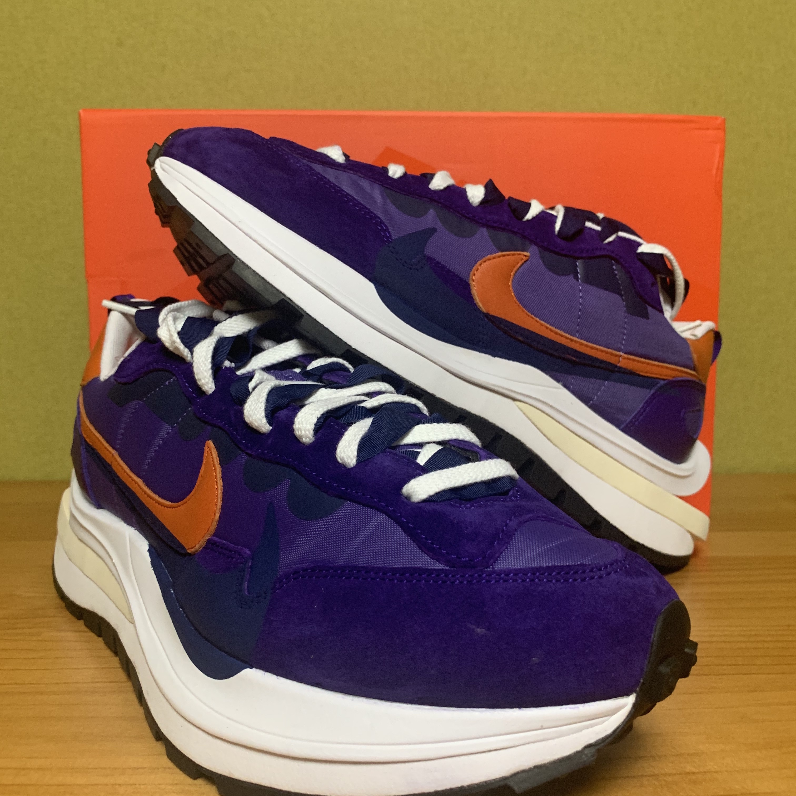 Nike x Sacai VaporWaffle Dark Iris 착용 스타일 - 1