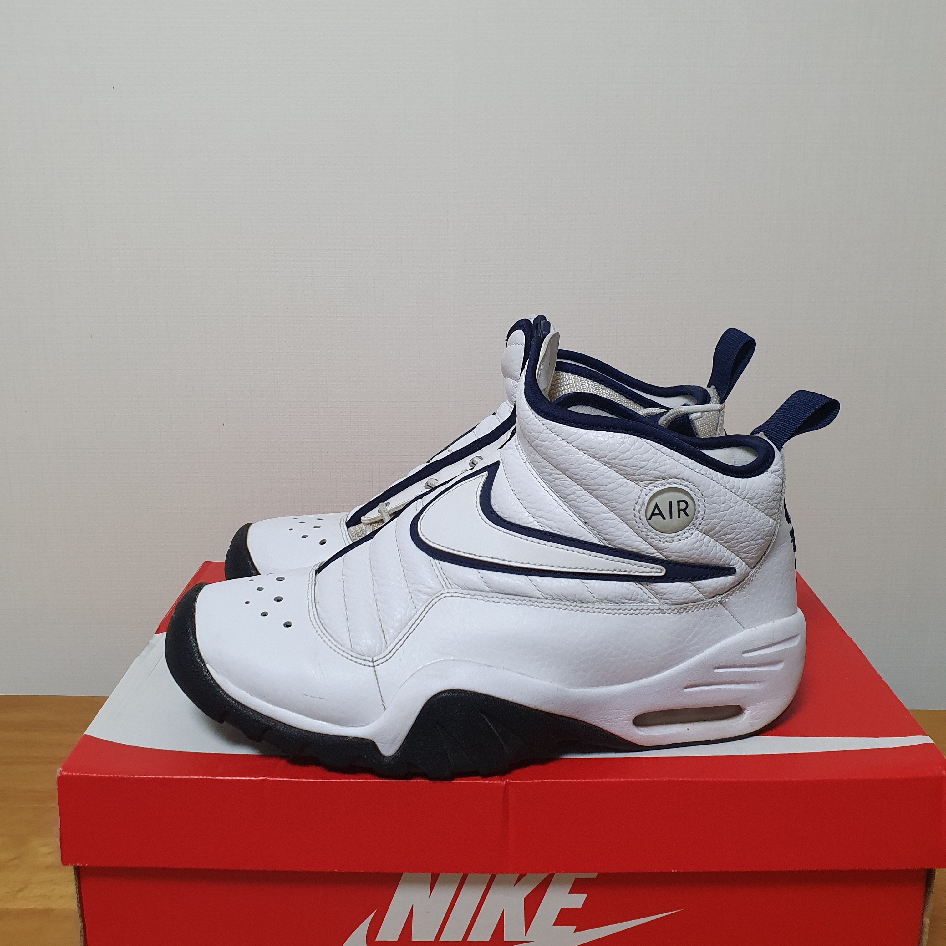 Nike Air Shake NDestrukt White Red 착용 스타일 - 3
