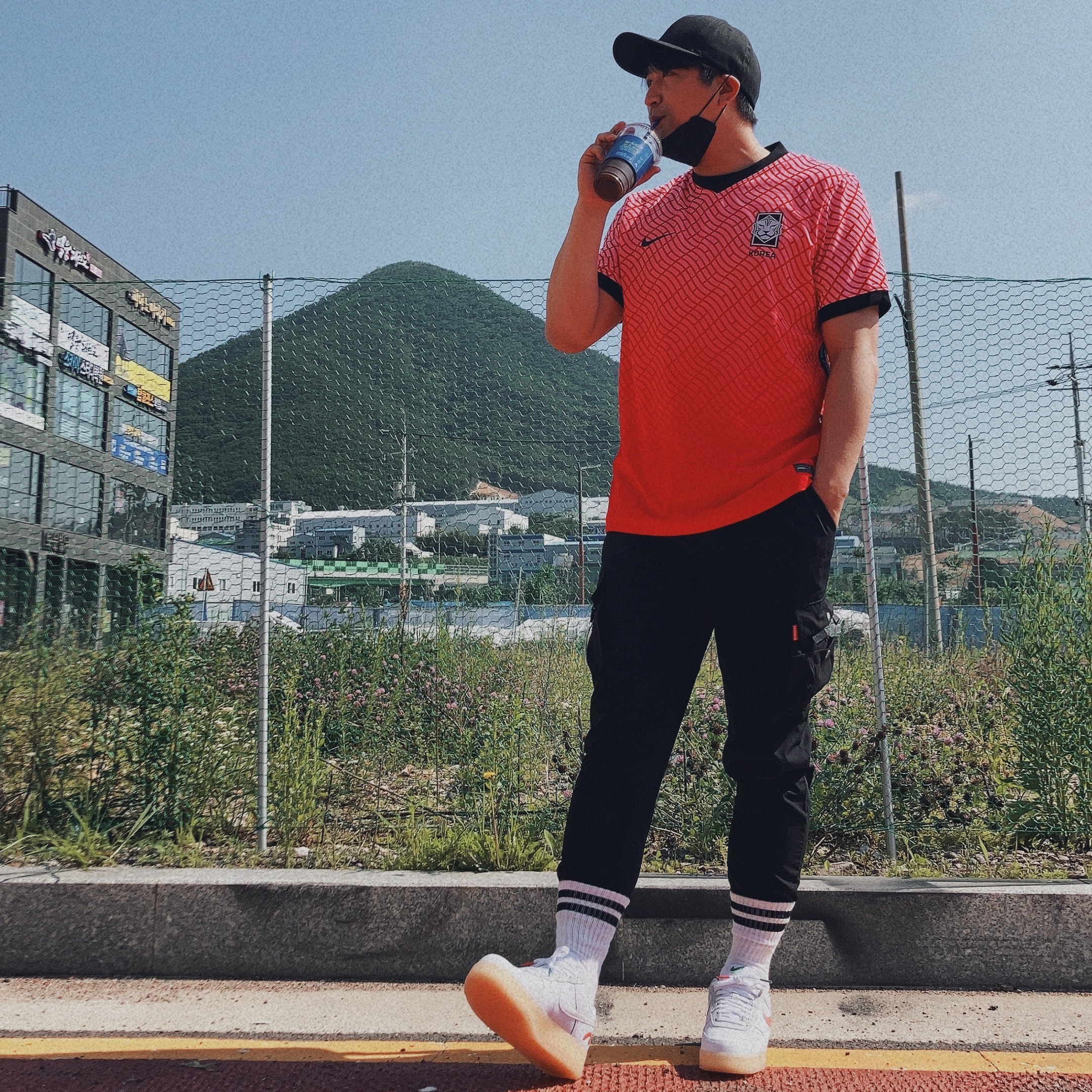 Nike x Mayumi Yamase Air Force 1 Flyleather Solar Red 착용 스타일