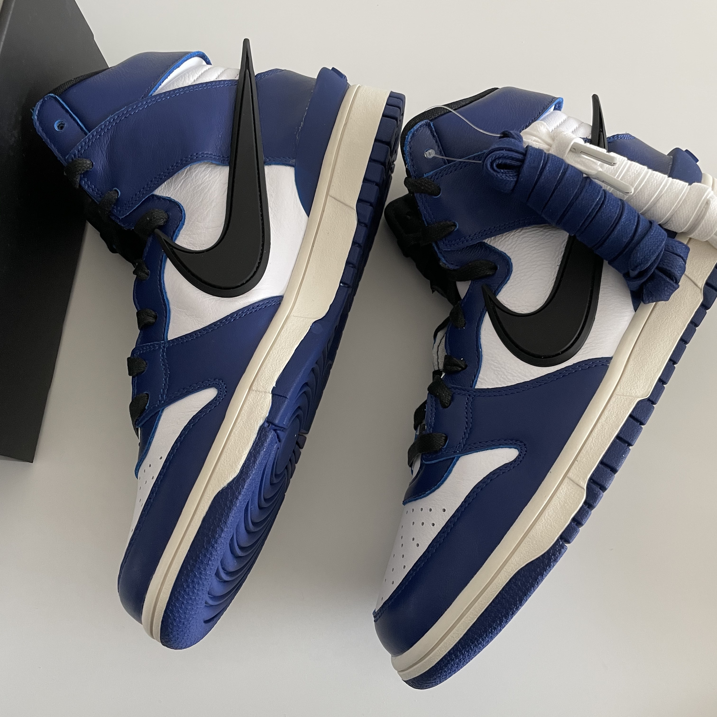 Nike x Ambush Dunk High Deep Royal Blue 착용 스타일