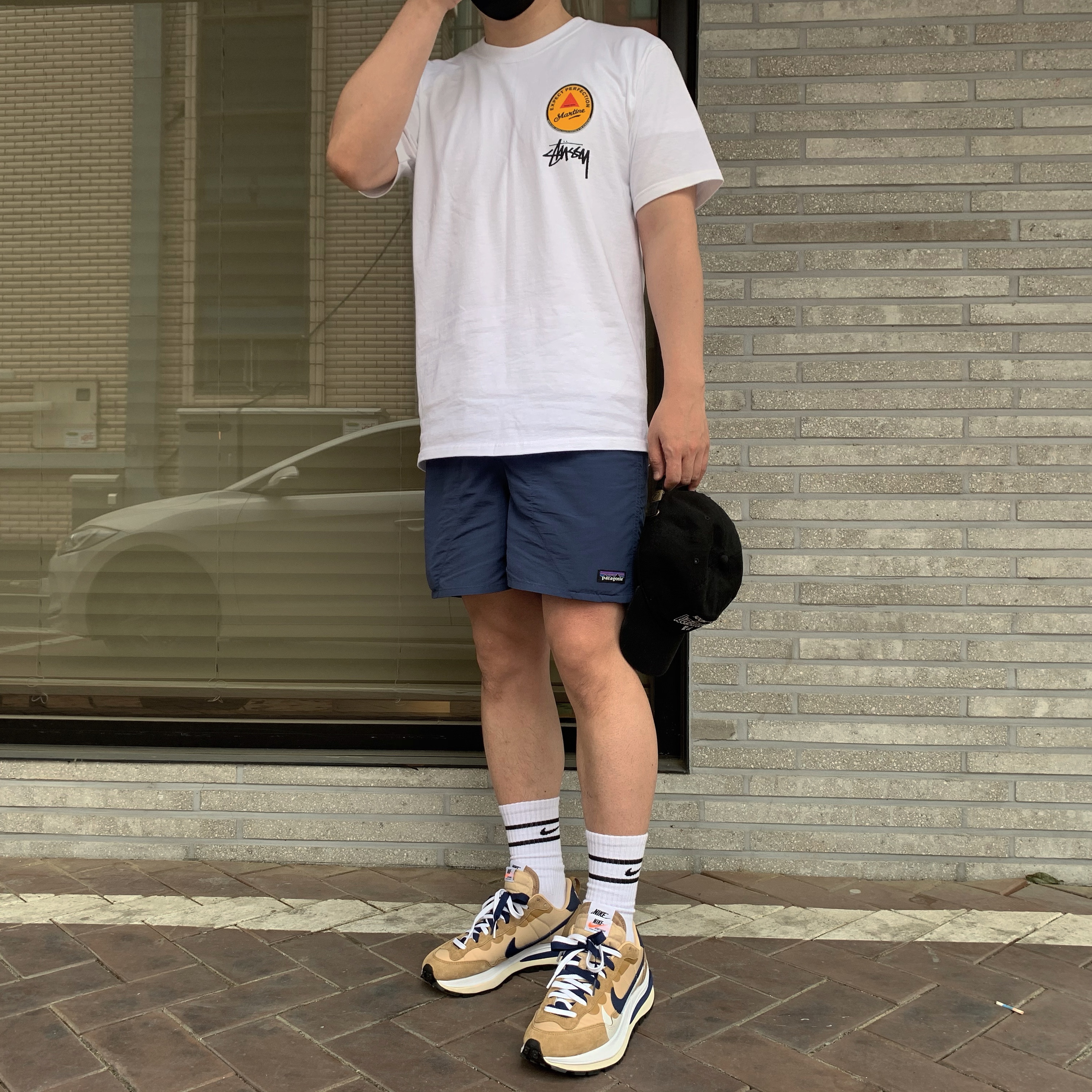 Nike x Sacai VaporWaffle Sesame and Blue Void, Stussy x Martine Rose 40 WT T-Shirt 착용 스타일