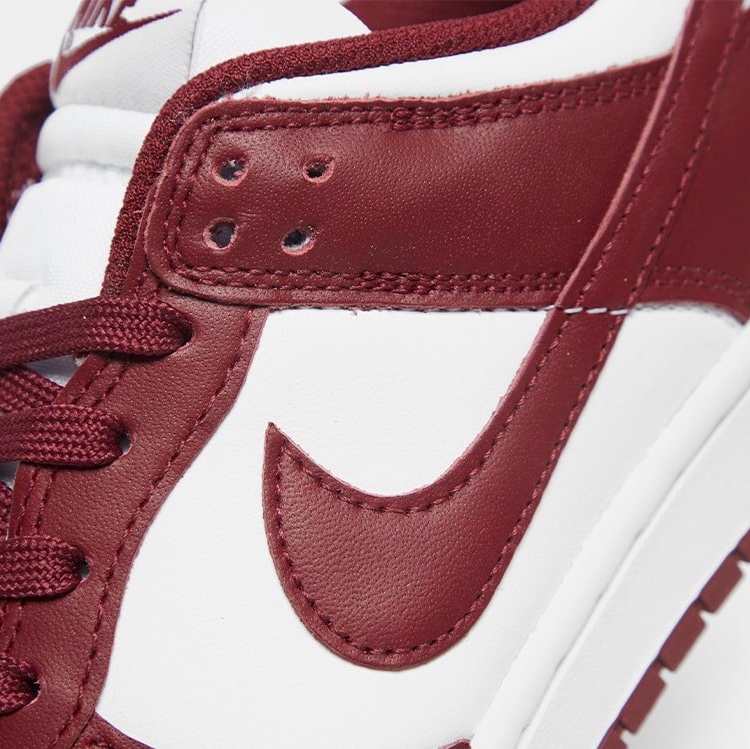 (W) Nike Dunk High Team Red 착용 스타일 - 5