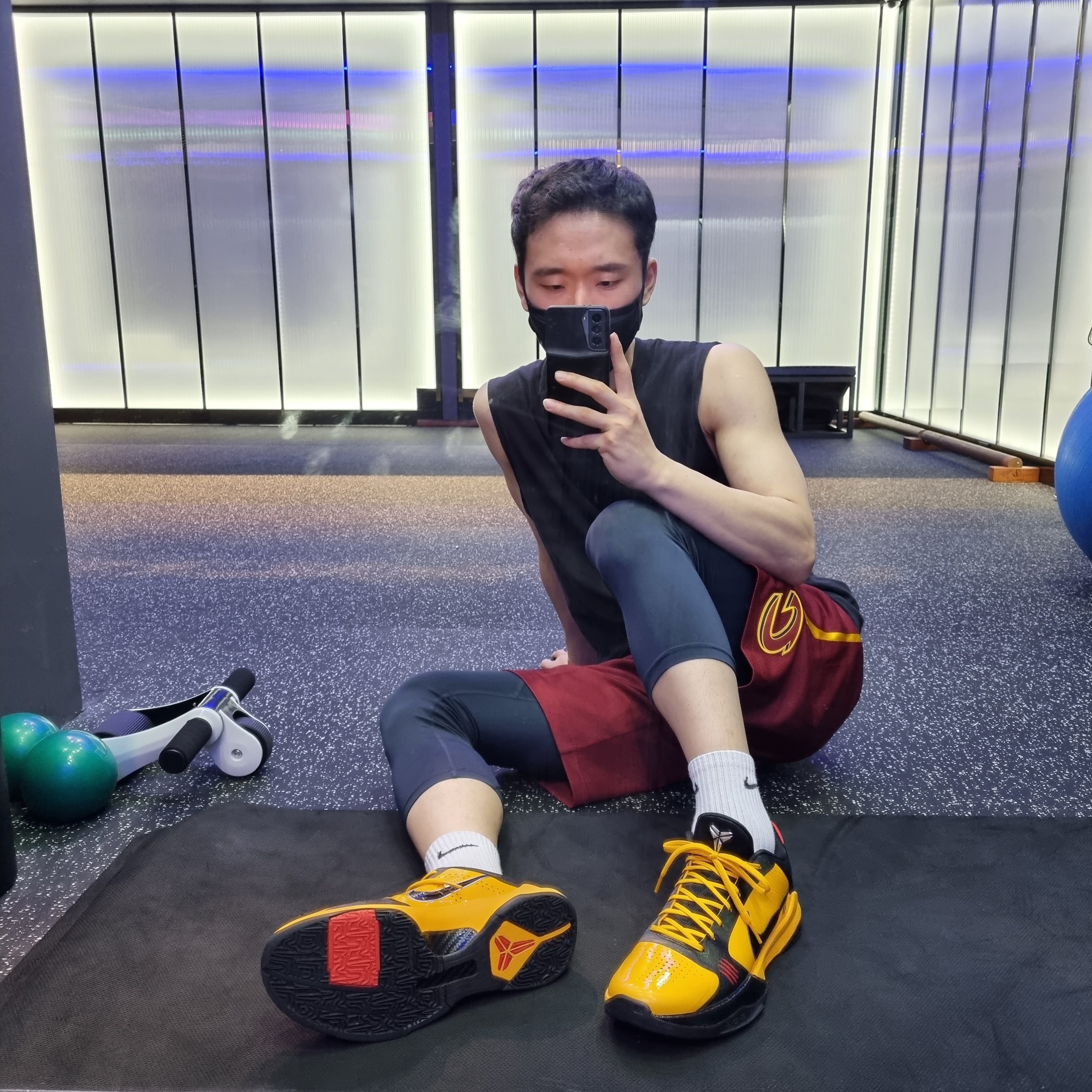 Nike Kobe 5 Protro Bruce Lee, Nike x Undefeated Kobe 5 Protro Hall of Fame 착용 스타일 - 1