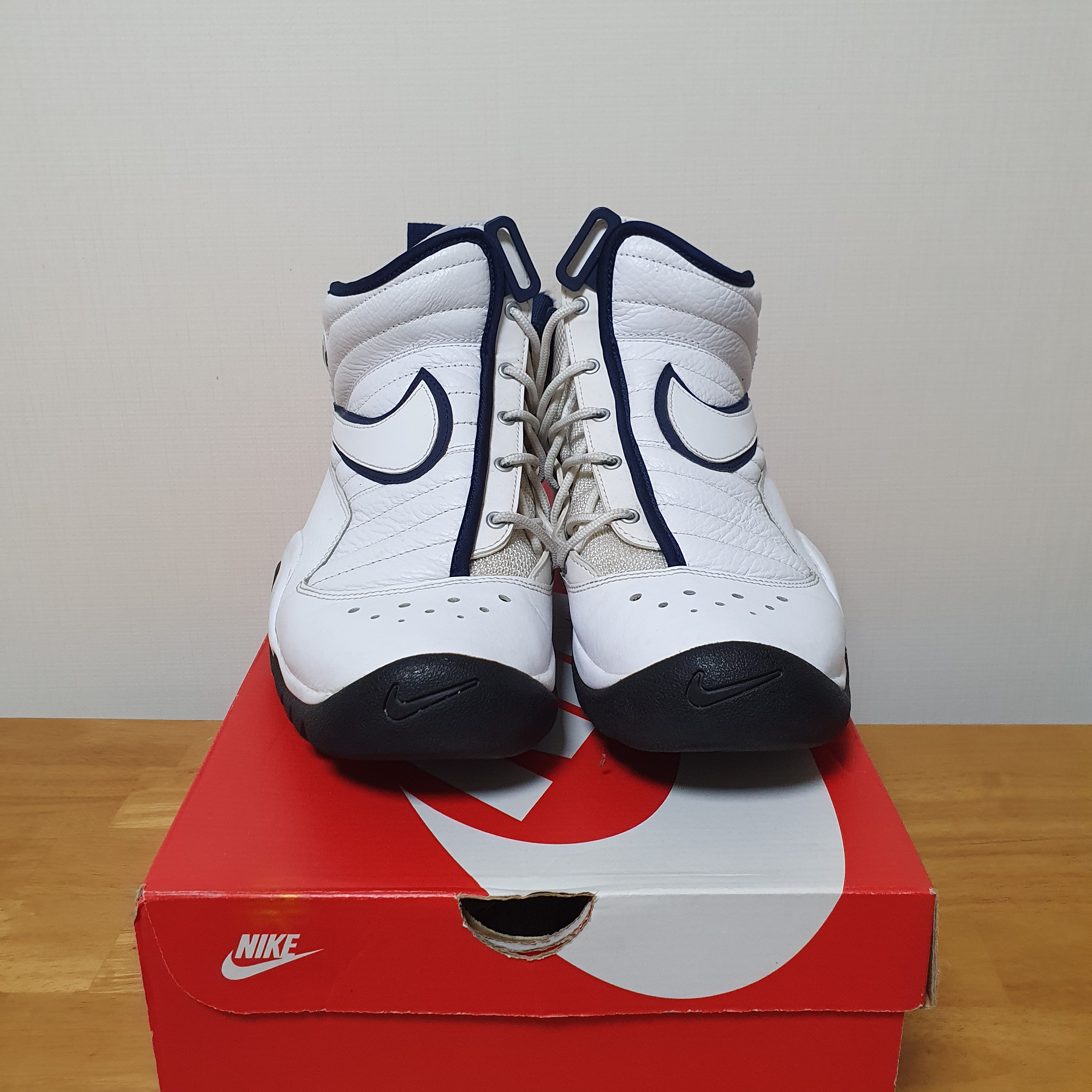 Nike Air Shake NDestrukt White Red 착용 스타일 - 4
