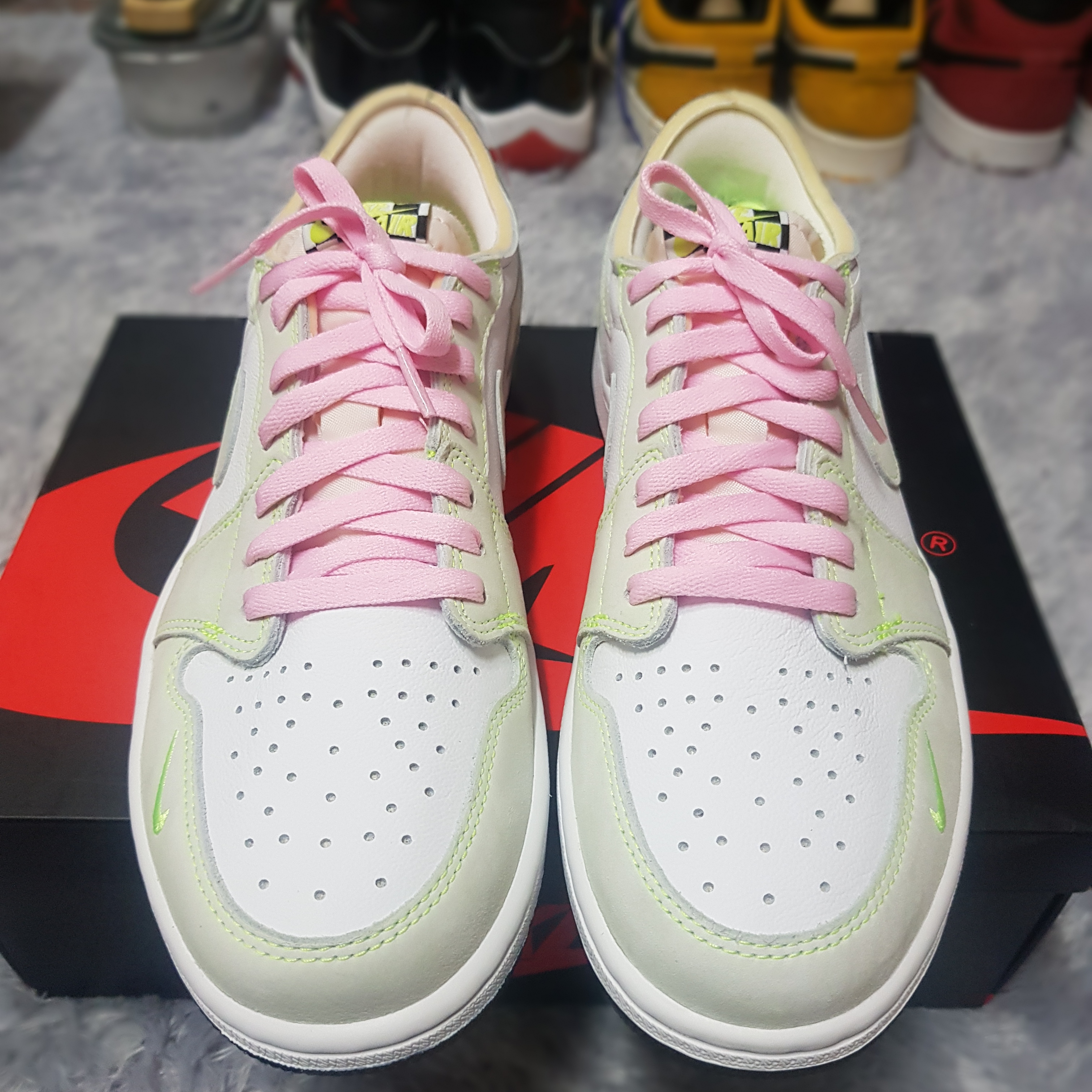 Jordan 1 Low OG Ghost Green 착용 스타일 - 3