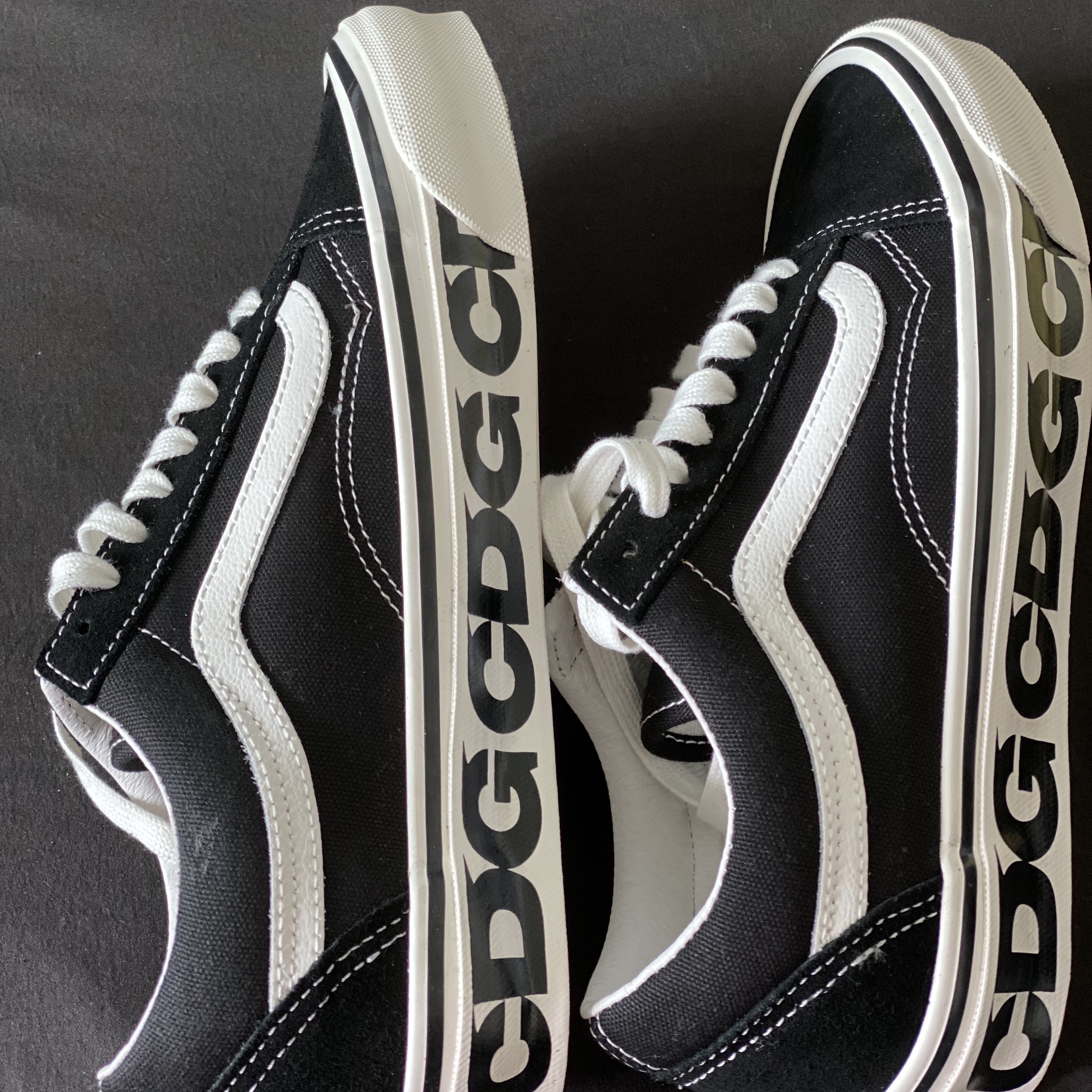 Vans Vault x CDG OG Old Skool LX Side Wall 착용 스타일 - 4