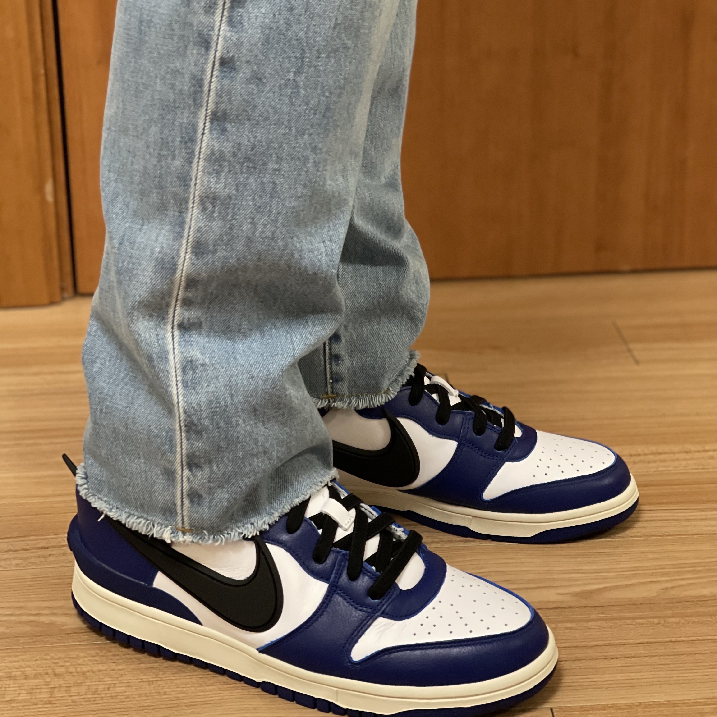 Nike x Ambush Dunk High Deep Royal Blue 착용 스타일 - 1