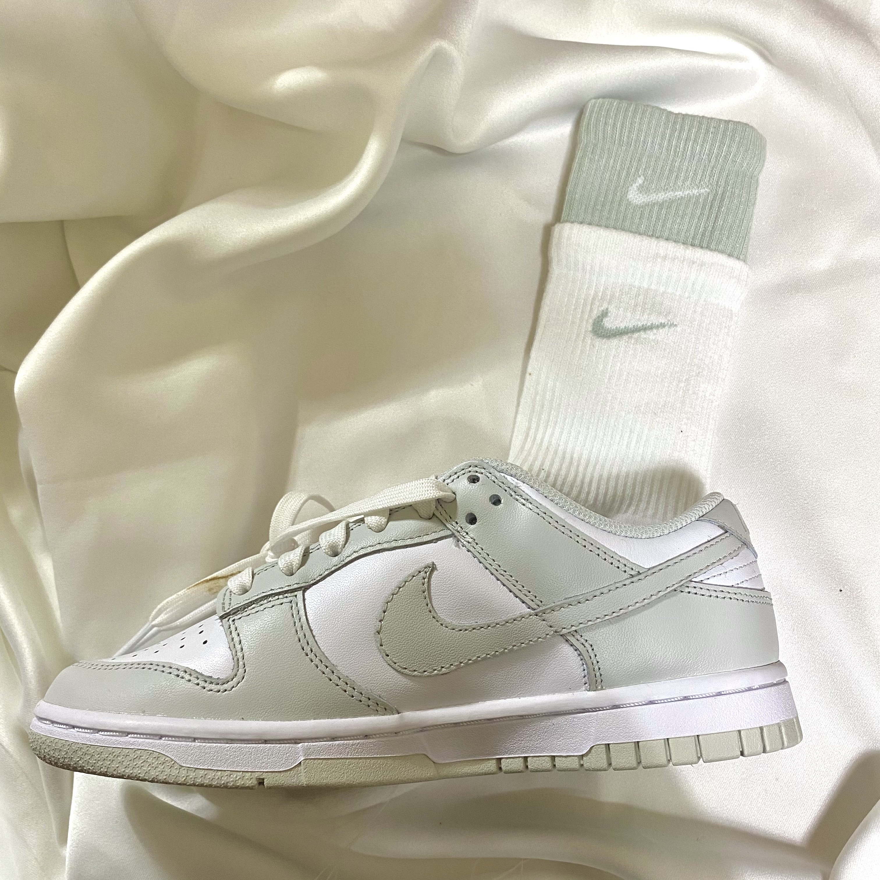 (W) Nike Dunk Low Photon Dust 착용 스타일