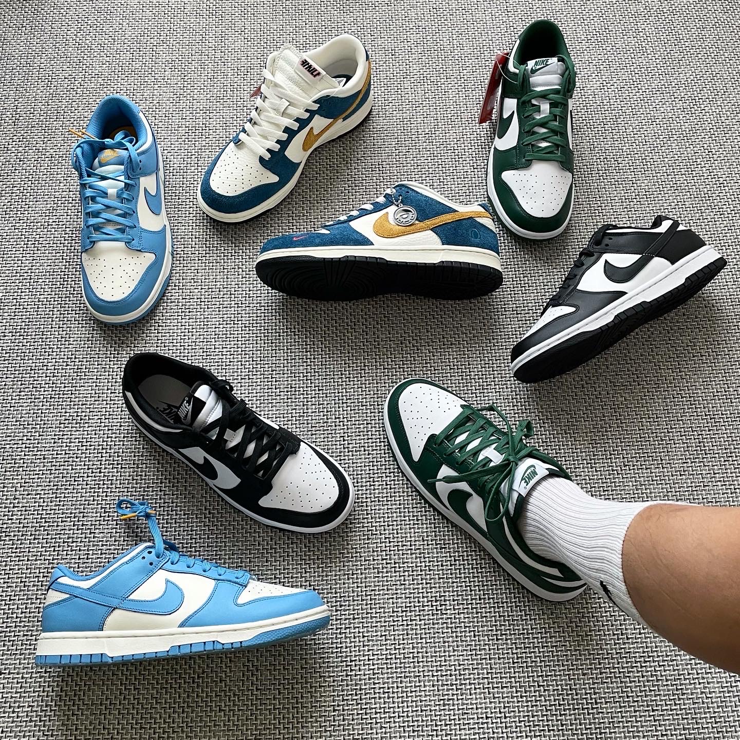 Nike Dunk Low Retro Black, Nike Dunk Low Retro Varsity Green 착용 스타일