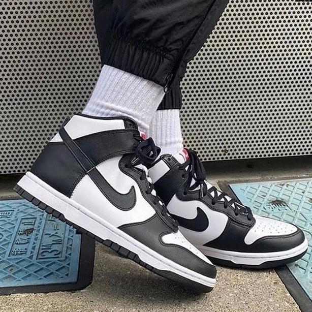 (W) Nike Dunk High Black and White 착용 스타일 - 4