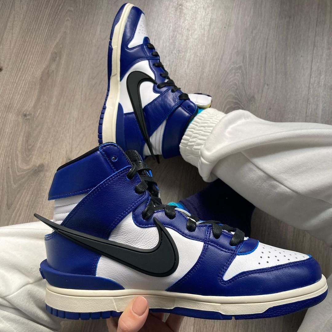 Nike x Ambush Dunk High Deep Royal Blue 착용 스타일 - 1