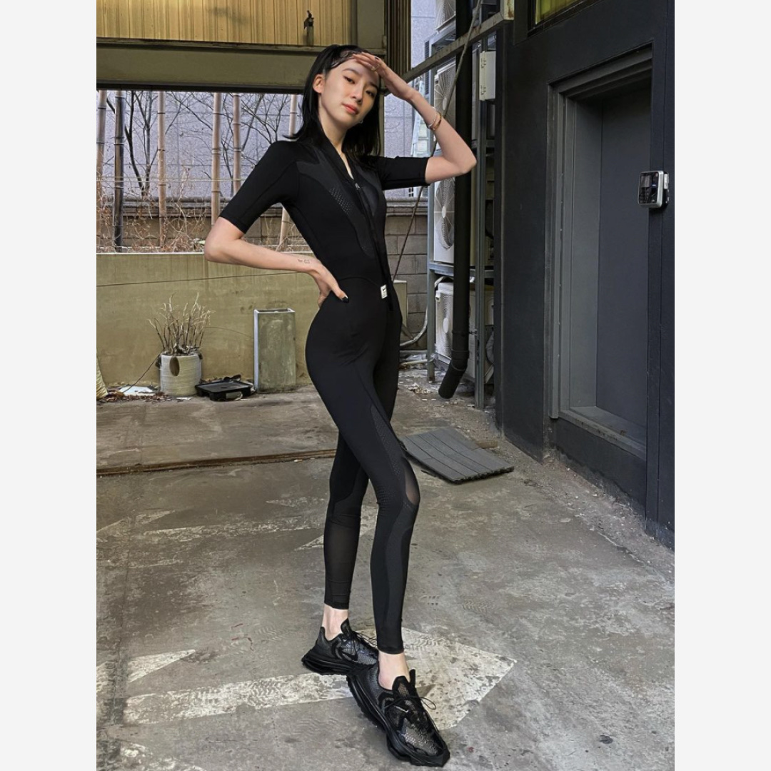 Nike x Matthew M Williams Zoom 004 Triple Black 착용 스타일 - 3