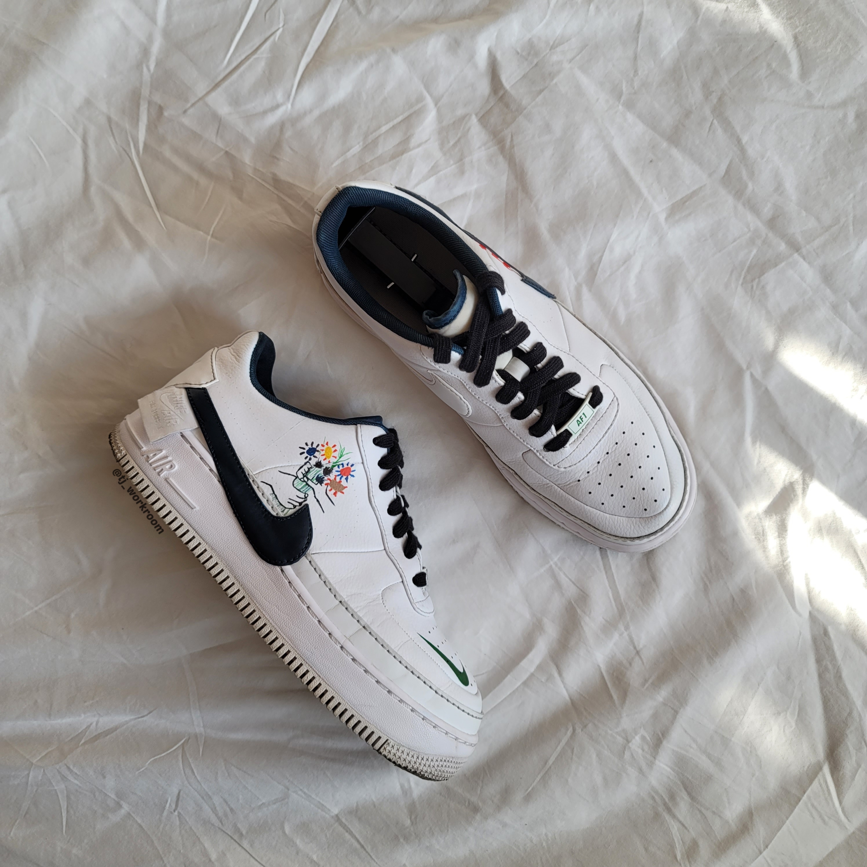(W) Nike Air Force 1 Jester XX Triple White, (W) Nike Air Force 1 Jester XX Violet Mist 착용 스타일 - 4