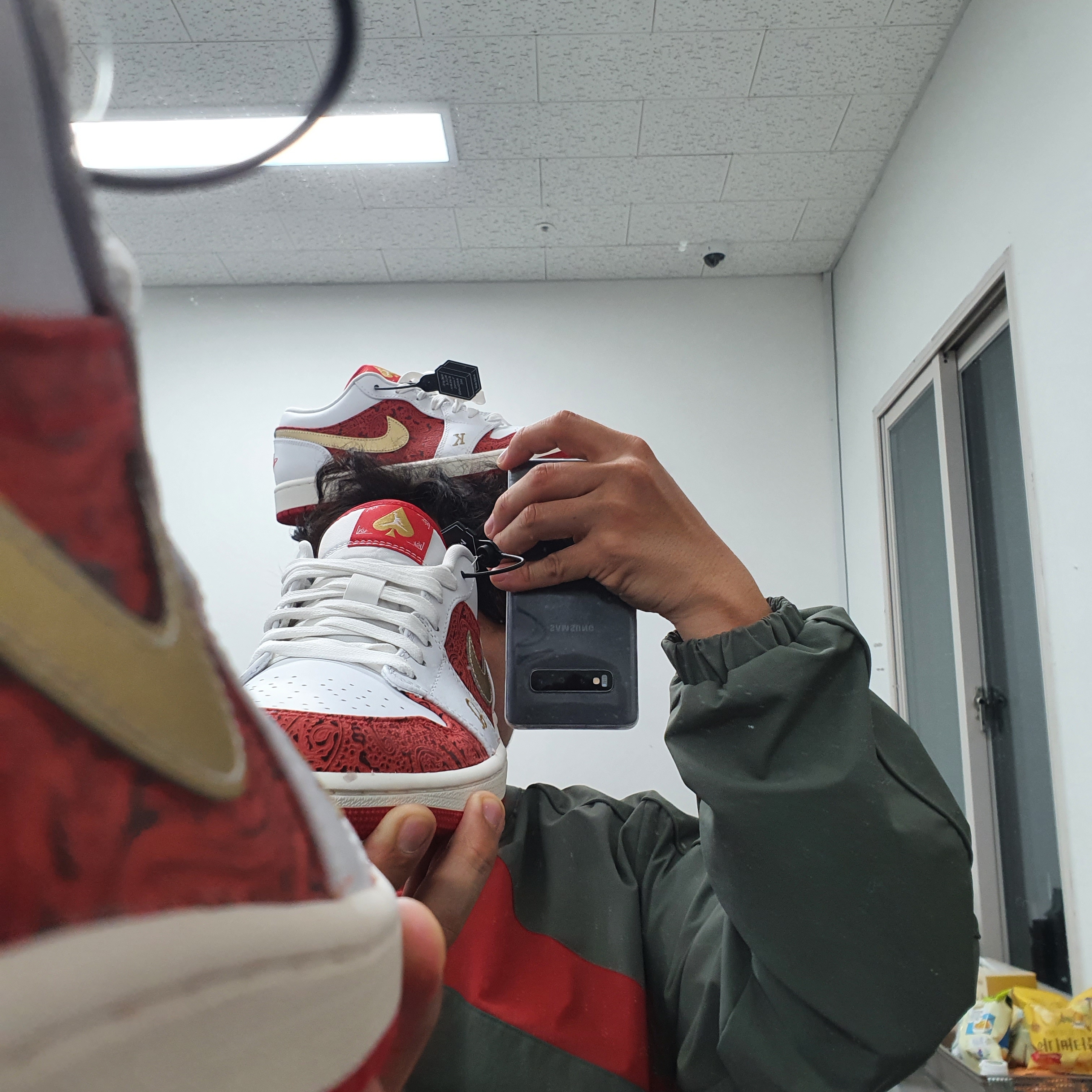 Jordan 1 Low SE Spades 착용 스타일 - 1