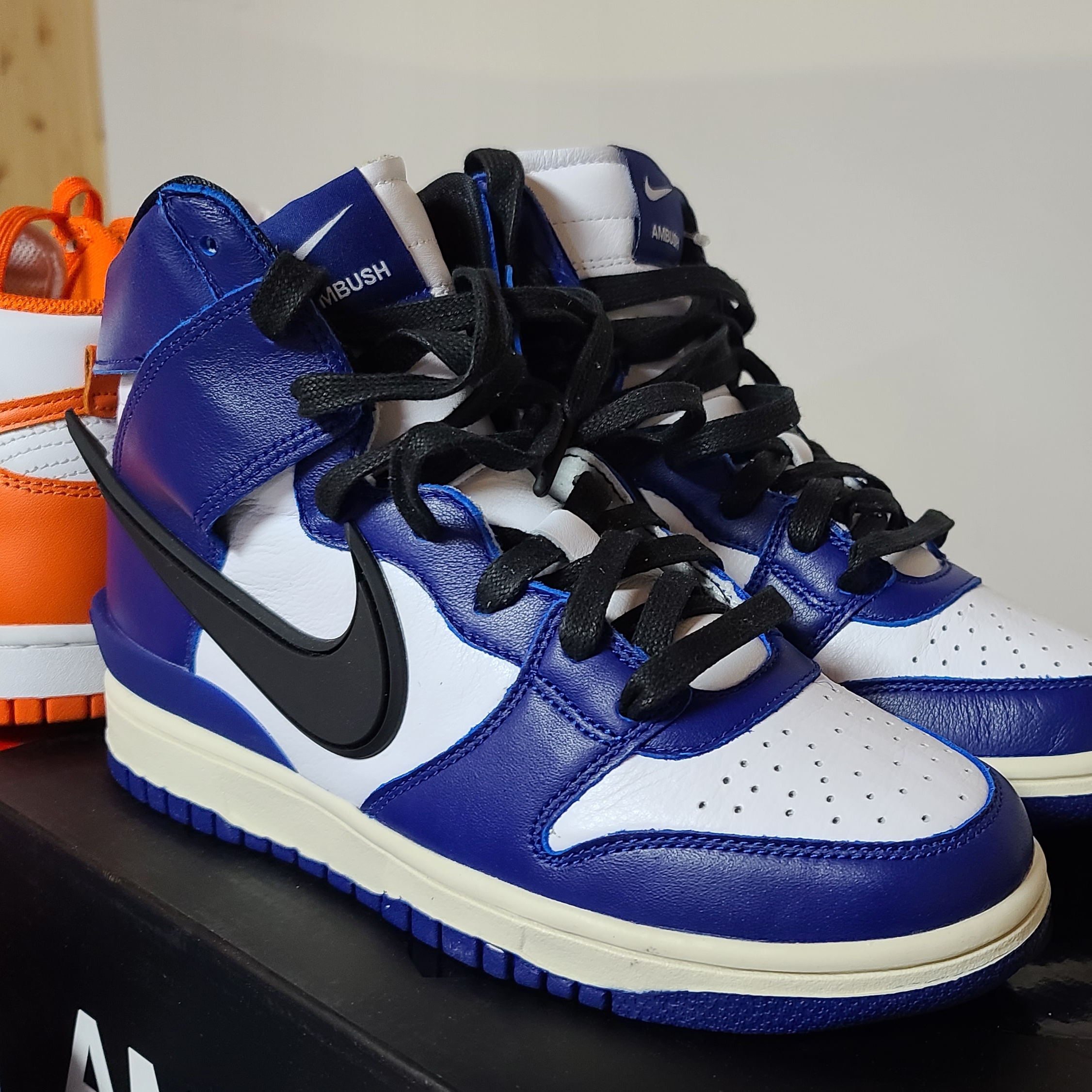 Nike x Ambush Dunk High Deep Royal Blue, Nike Dunk Low Retro University Blue 착용 스타일 - 3
