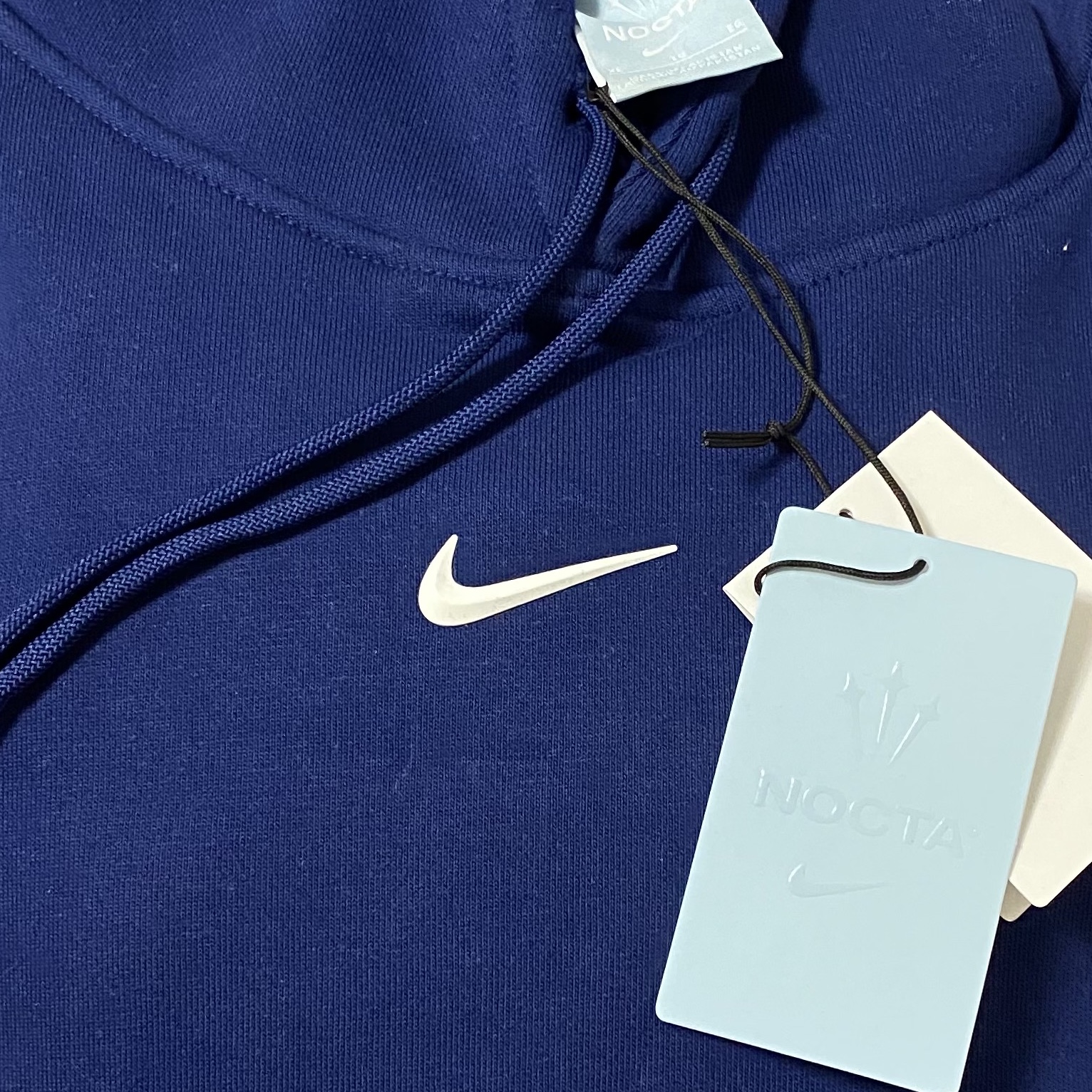 Nike x Drake Nocta Cardinal Stock Essential Hoodie Navy - Asia 착용 스타일